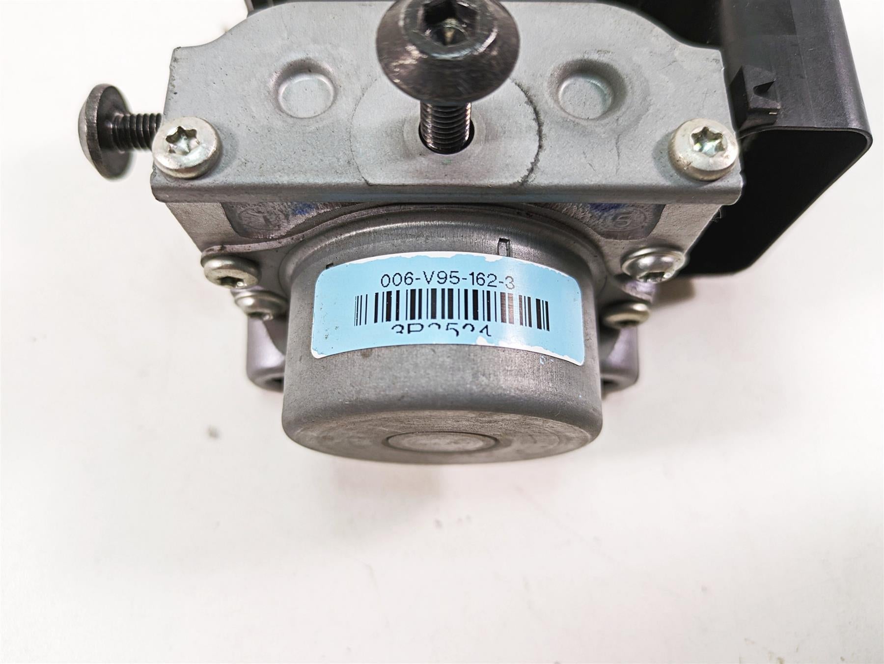 2016 Kawasaki Ninja EX300 Nissin Abs Brake Pump Control Module 16082-0744 {{ shop.shopifyCountryName }} - Mototech271
