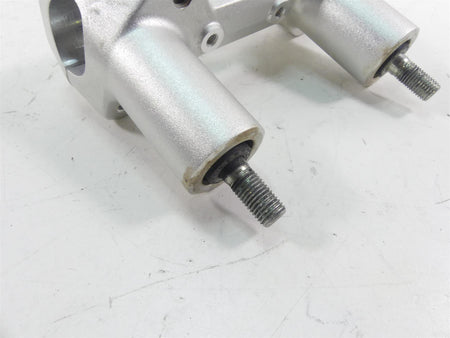 2020 Ducati Multistrada 1260 Enduro Handlebar Holder Riser Clamp 36011792AA {{ shop.shopifyCountryName }} - Mototech271
