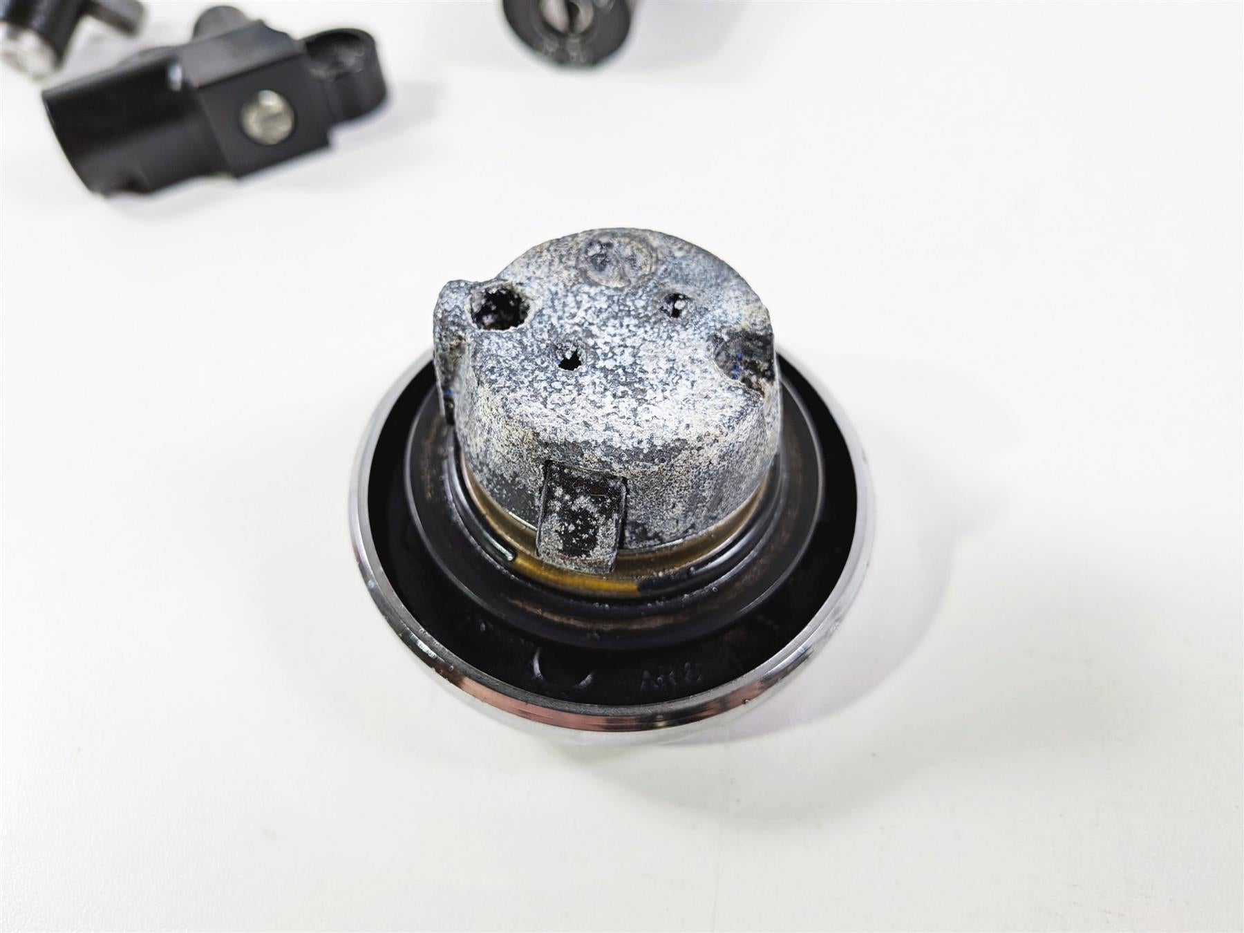 2012 Yamaha XV1900 Raider S Ignition Switch Key Lock Set 5C7-82510-10-00 {{ shop.shopifyCountryName }} - Mototech271