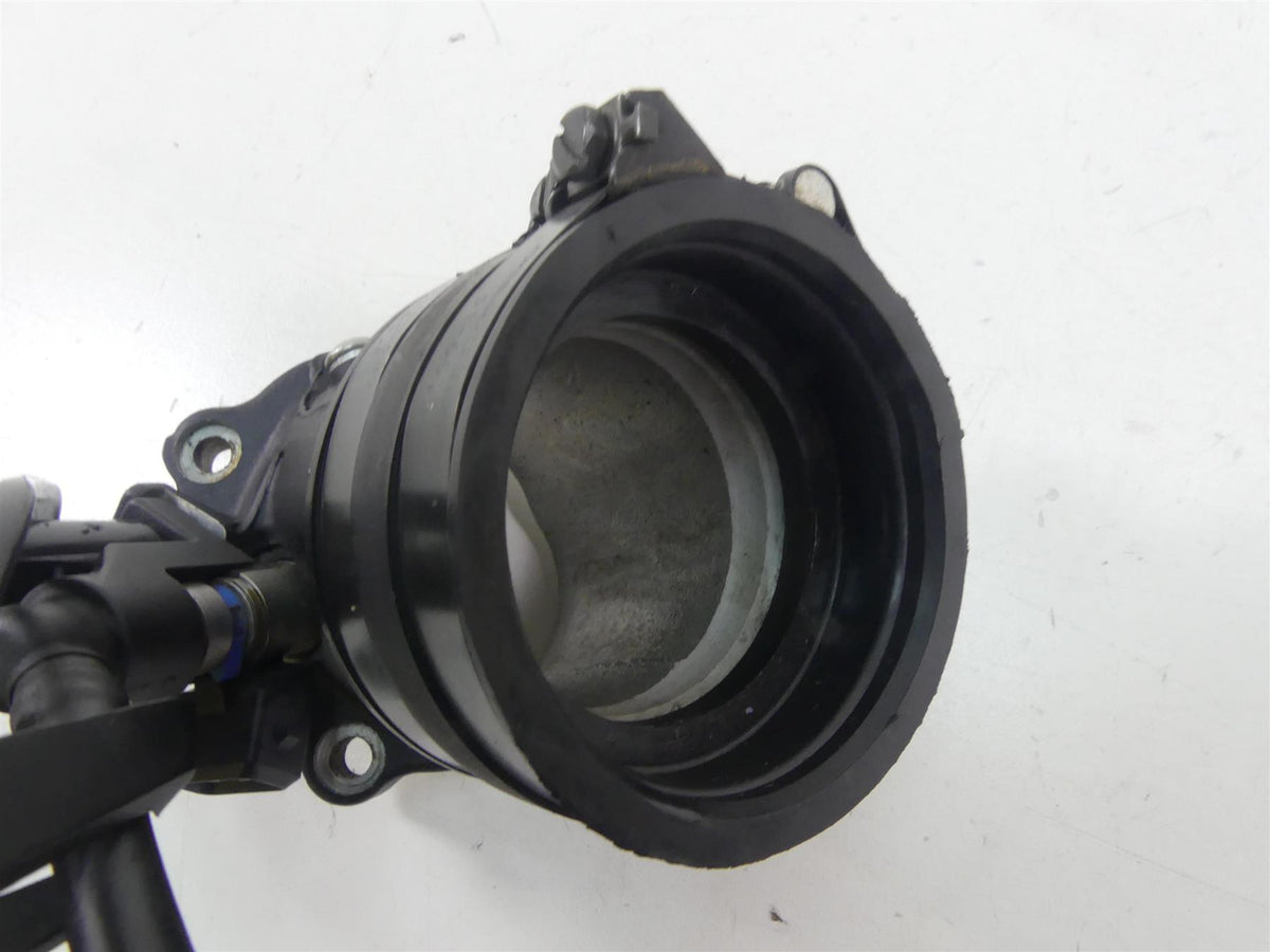 2014 Moto Guzzi Griso 1200 SE 8V Fuel Injector & Mount Set 976555 {{ shop.shopifyCountryName }} - Mototech271