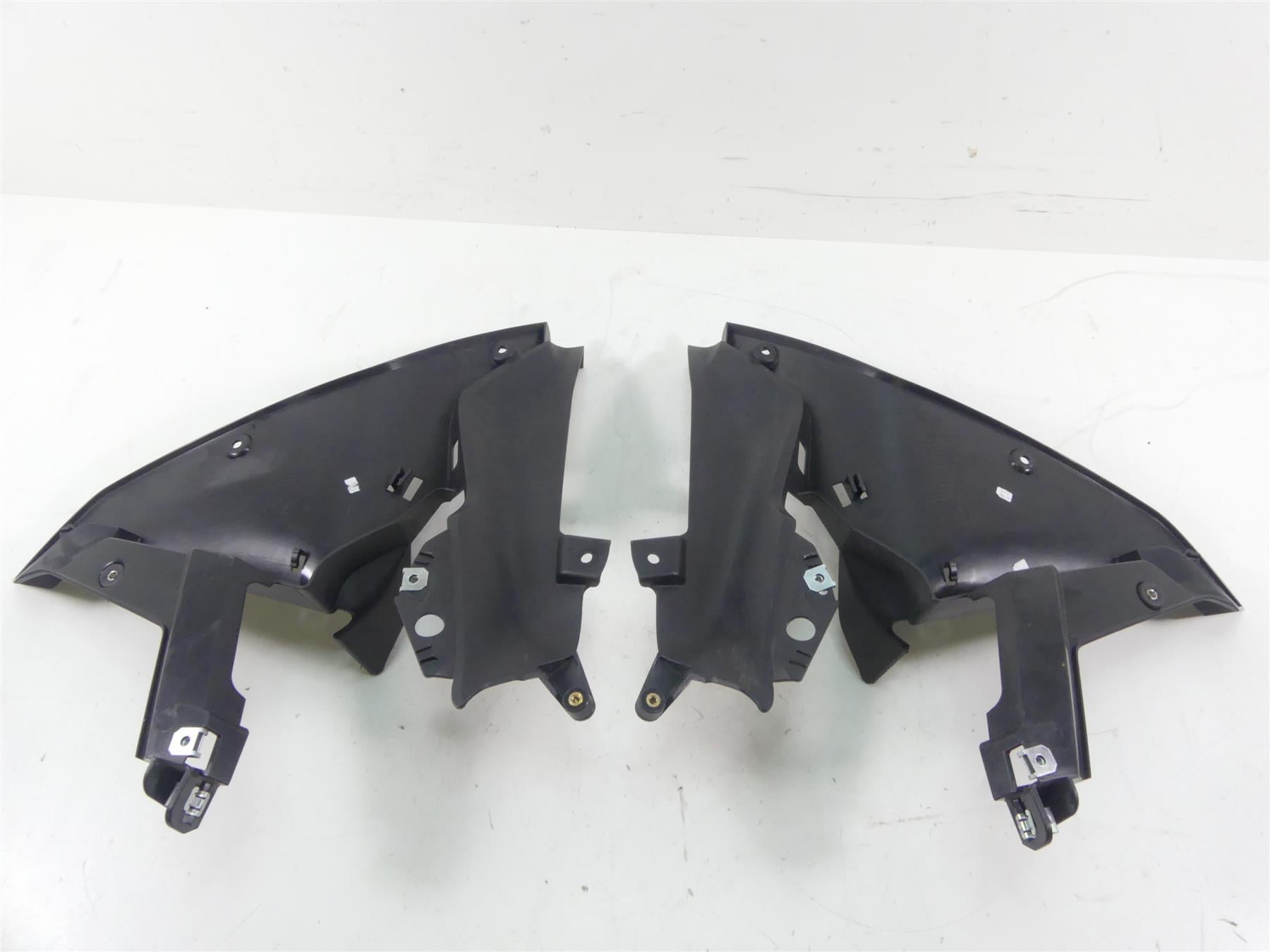2016 BMW R1200RS K54 Front Inner Fairing Side Panel Cover Cowl Set 46638545322 {{ shop.shopifyCountryName }} - Mototech271