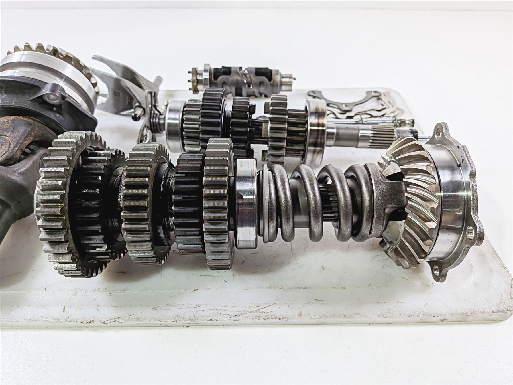 2009 Yamaha VMX17 V-Max 1700 Transmission & Middle Gear Set 2S3-Y1754-00 {{ shop.shopifyCountryName }} - Mototech271