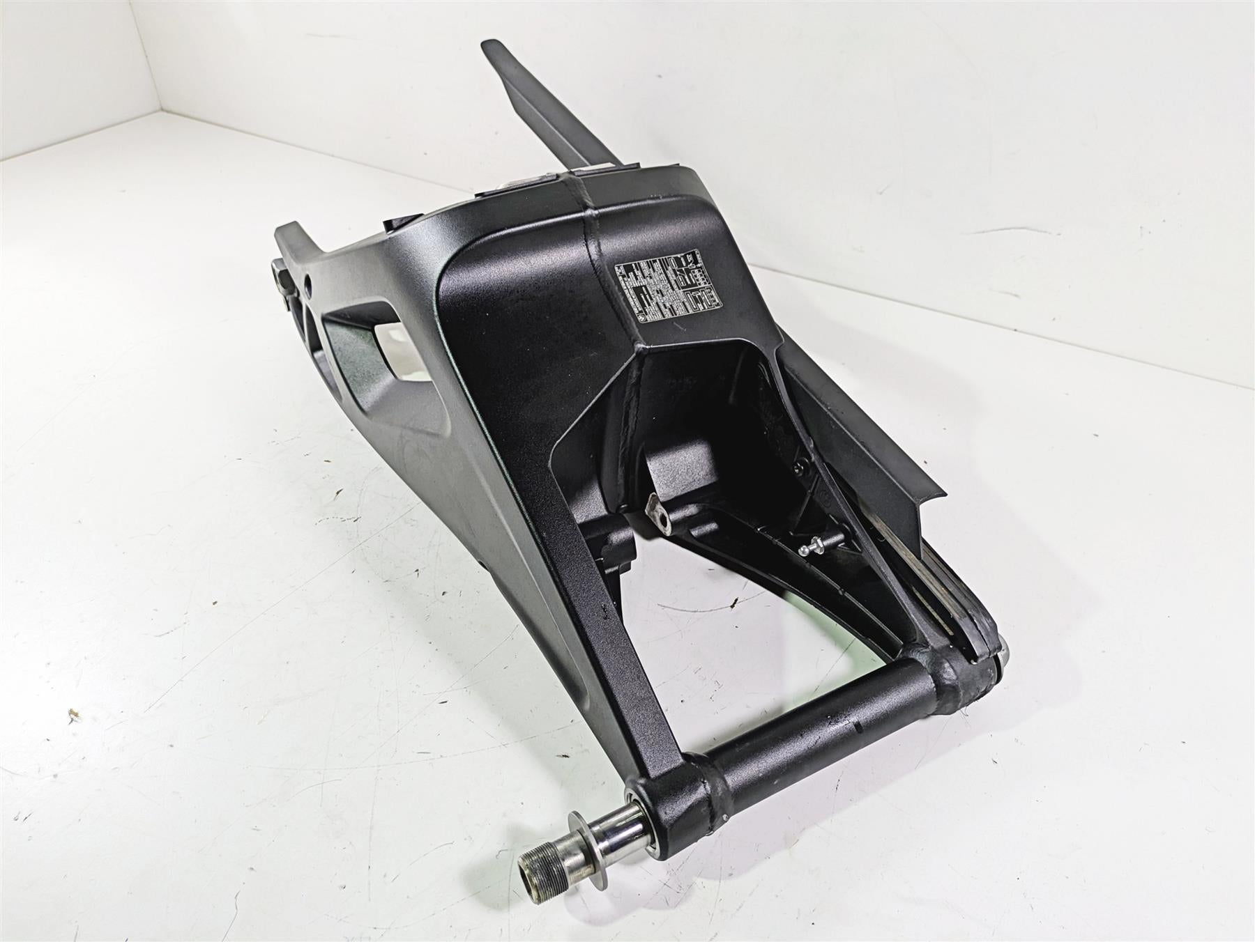 2019 BMW S1000XR K49 Swingarm Swing Arm & 28mm Rear Axle 33358560101 {{ shop.shopifyCountryName }} - Mototech271
