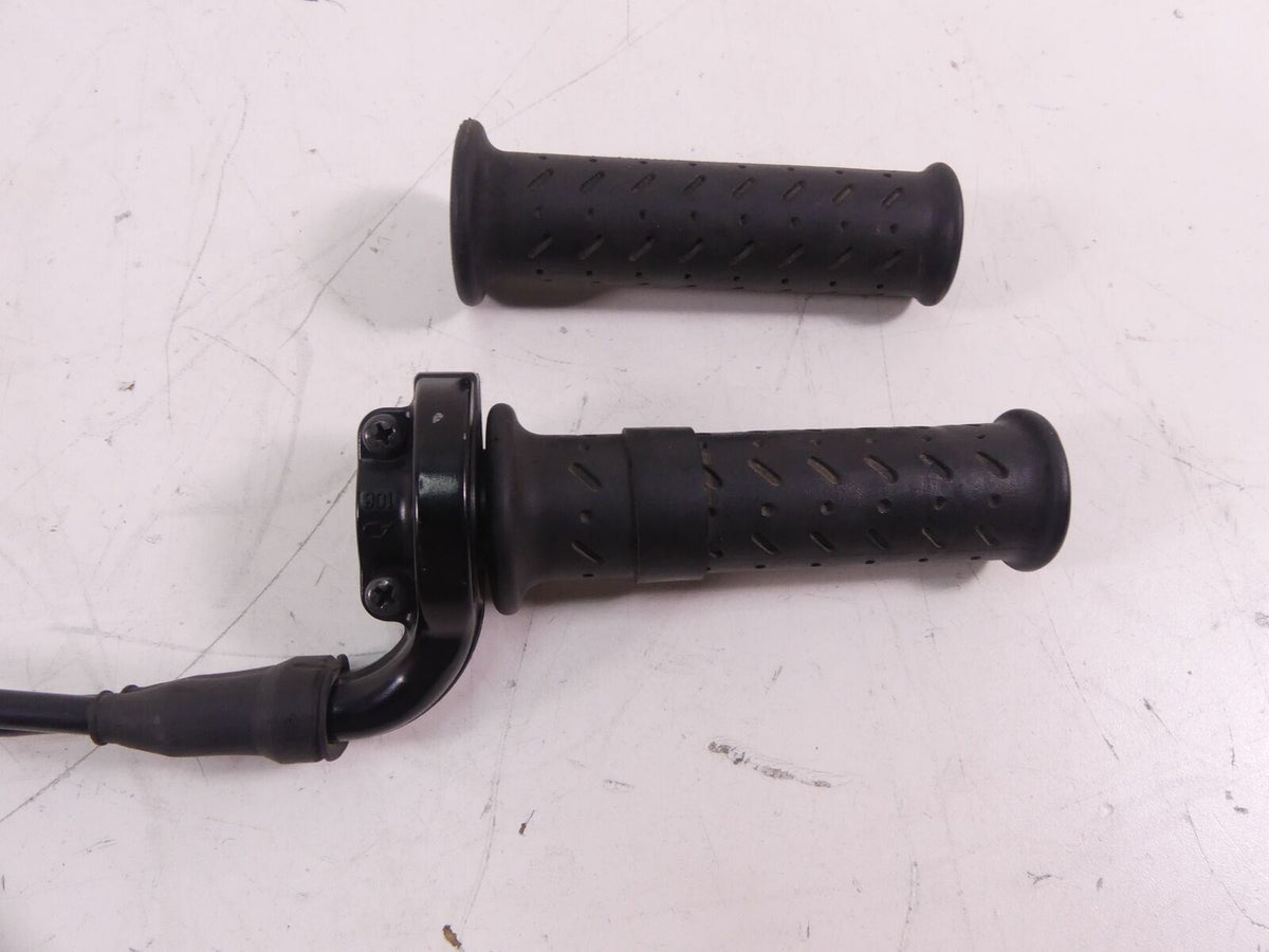 2014 Triumph Tiger 800 ABS Throttle Grip Handle Cable Set T2040252 {{ shop.shopifyCountryName }} - Mototech271