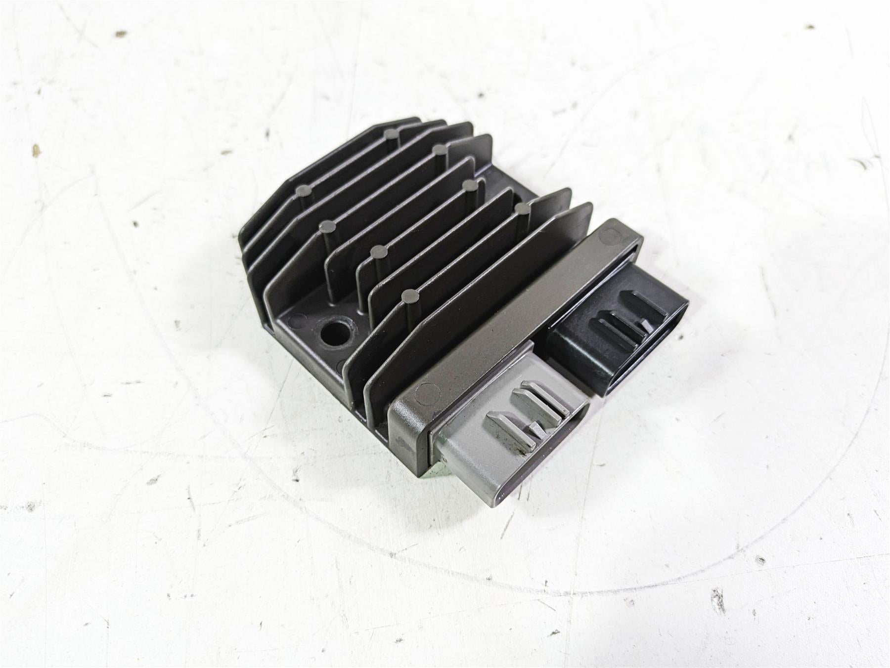 2017 BMW S1000R K47 Rectifier Voltage Regulator FH020CA 12317718422 {{ shop.shopifyCountryName }} - Mototech271