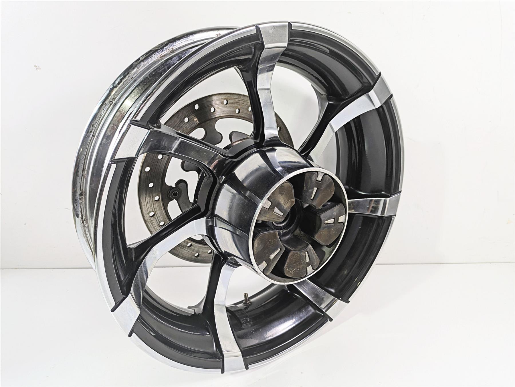 2010 Harley Touring FLHXSE CVO Street Glide 18x5 Rear Wheel Agitator 40225-10 {{ shop.shopifyCountryName }} - Mototech271
