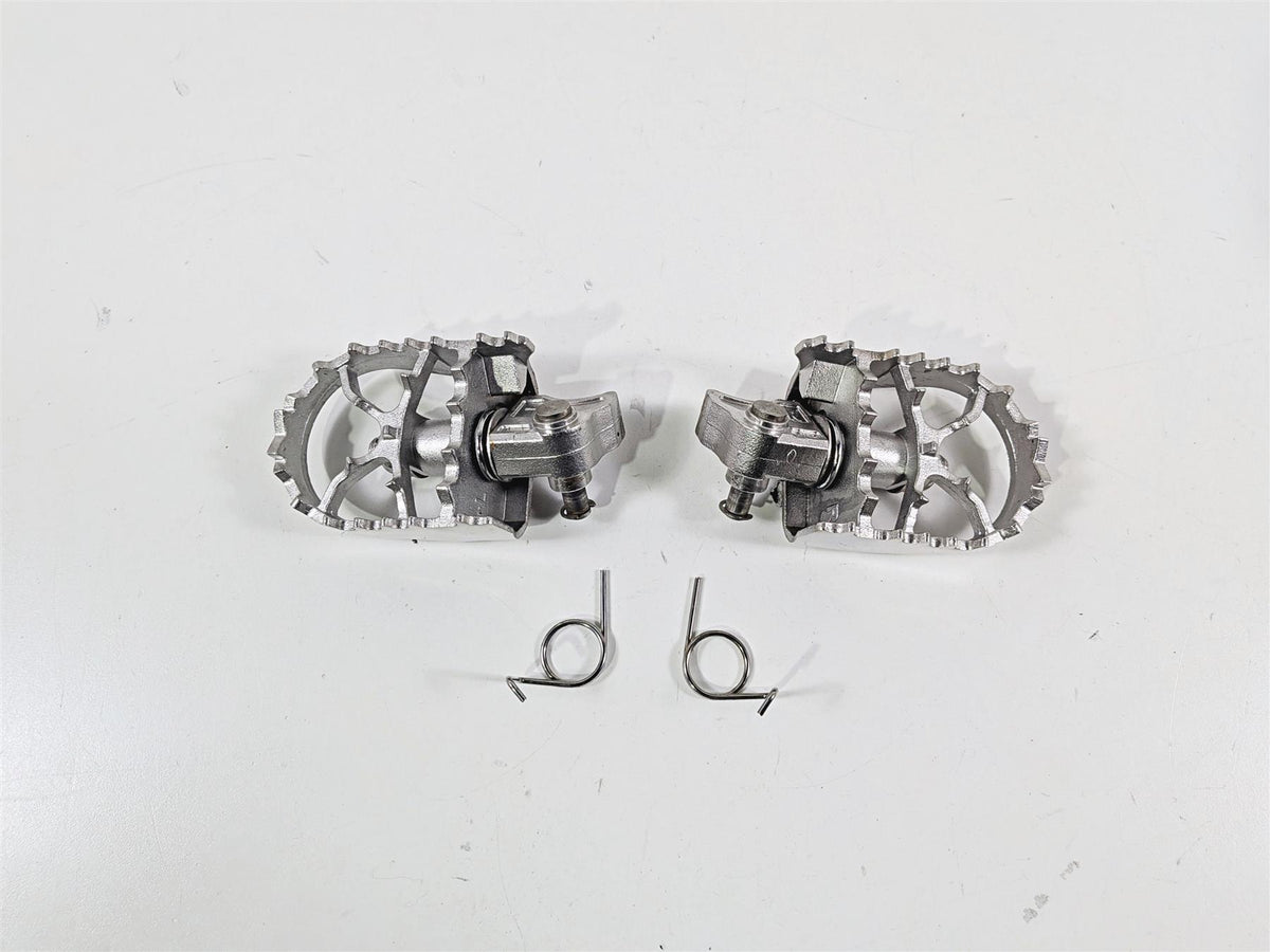 2016 BMW R1200 GS K50 Arashi Rider Foot Peg Footpeg Set AF076 {{ shop.shopifyCountryName }} - Mototech271