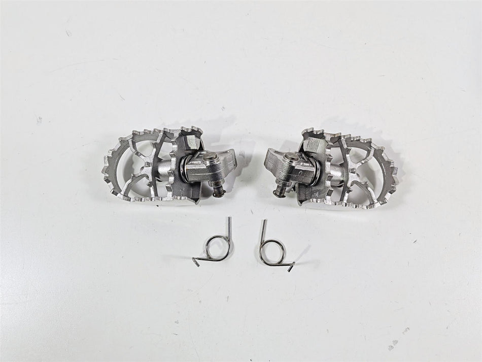 2016 BMW R1200 GS K50 Arashi Rider Foot Peg Footpeg Set AF076 {{ shop.shopifyCountryName }} - Mototech271