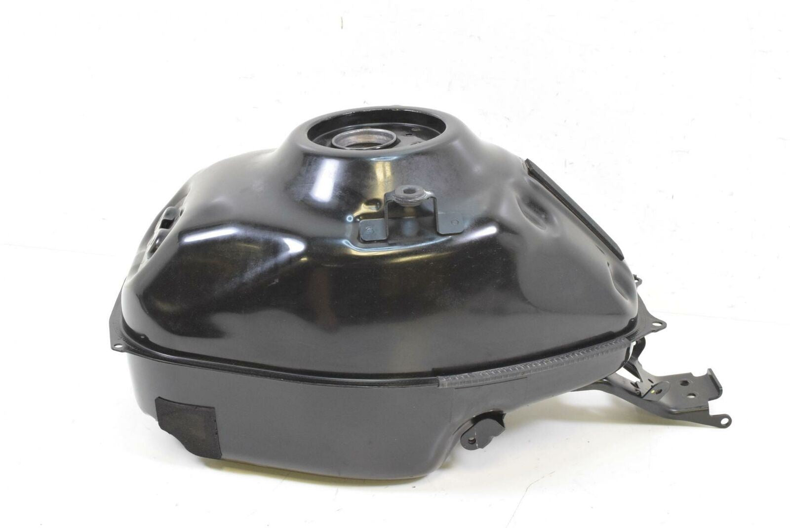2015 Yamaha YZFR3 YZF R3 Fuel Gas Petrol Tank 1WD-F4110-00-00 BR5-F4110-00-00 | Mototech271