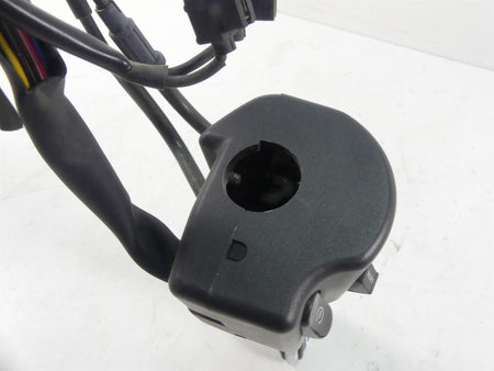 2007 Yamaha XVS1300 V-Star Right Hand Start Kill Control Switch 3D8-83972-00-00 {{ shop.shopifyCountryName }} - Mototech271