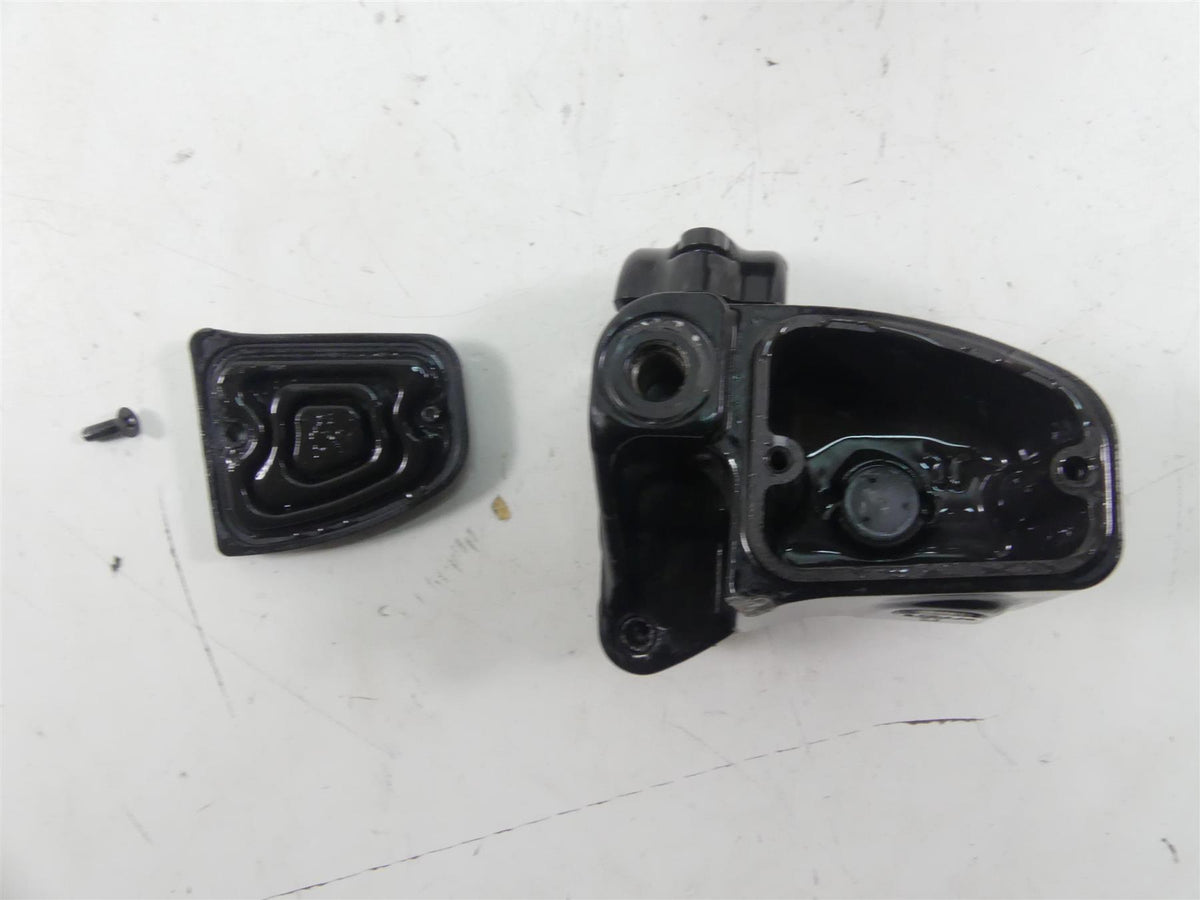 2016 Indian Scout Sixty Front Brake Master Cylinder 1912415 1912523 {{ shop.shopifyCountryName }} - Mototech271