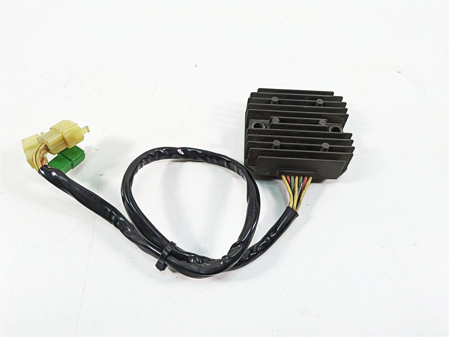 2006 Honda VT1100 C2 Shadow Rectifier Voltage Regulator 31600-MCK-A51 SH541KC {{ shop.shopifyCountryName }} - Mototech271