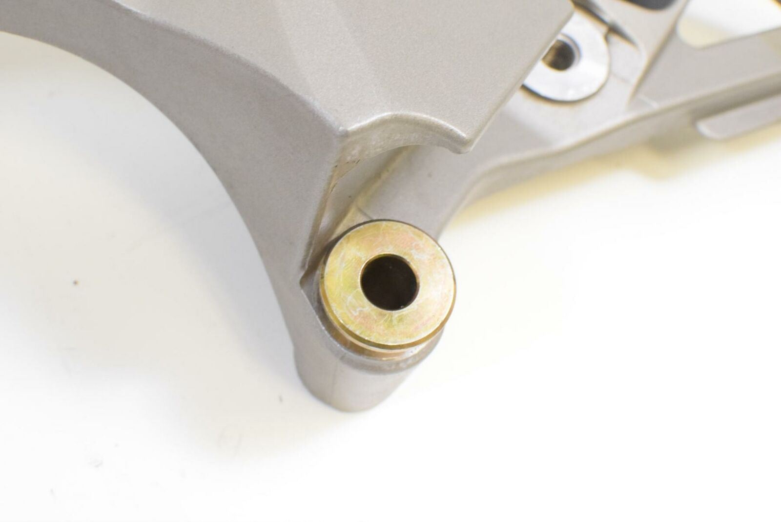 07 MV Agusta Brutale B4 910R 910 R Right Frame Mount Support Bracket 80A097900 {{ shop.shopifyCountryName }} - Mototech271