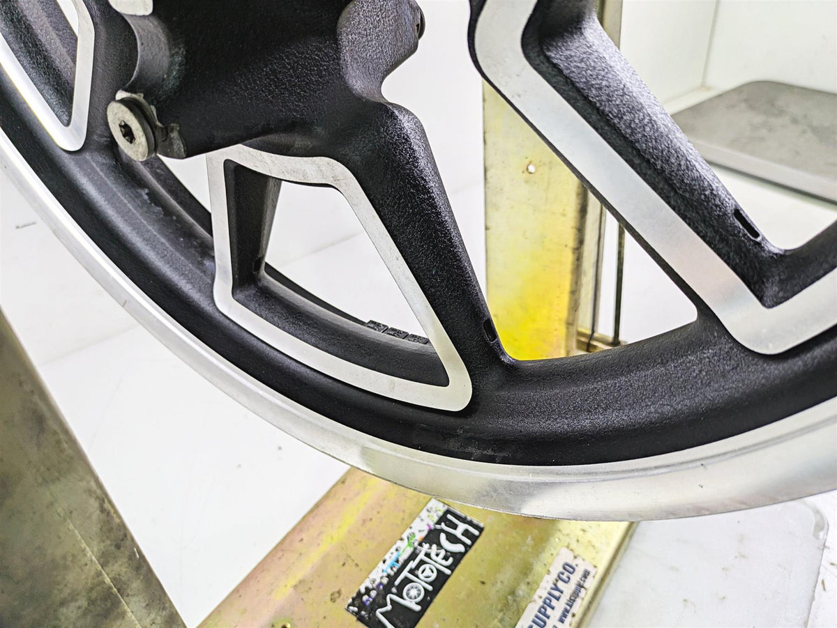 2015 Harley FXDL Dyna Low Rider Nice Oem Front Wheel Rim 19x2.5 Cast 43300280 {{ shop.shopifyCountryName }} - Mototech271