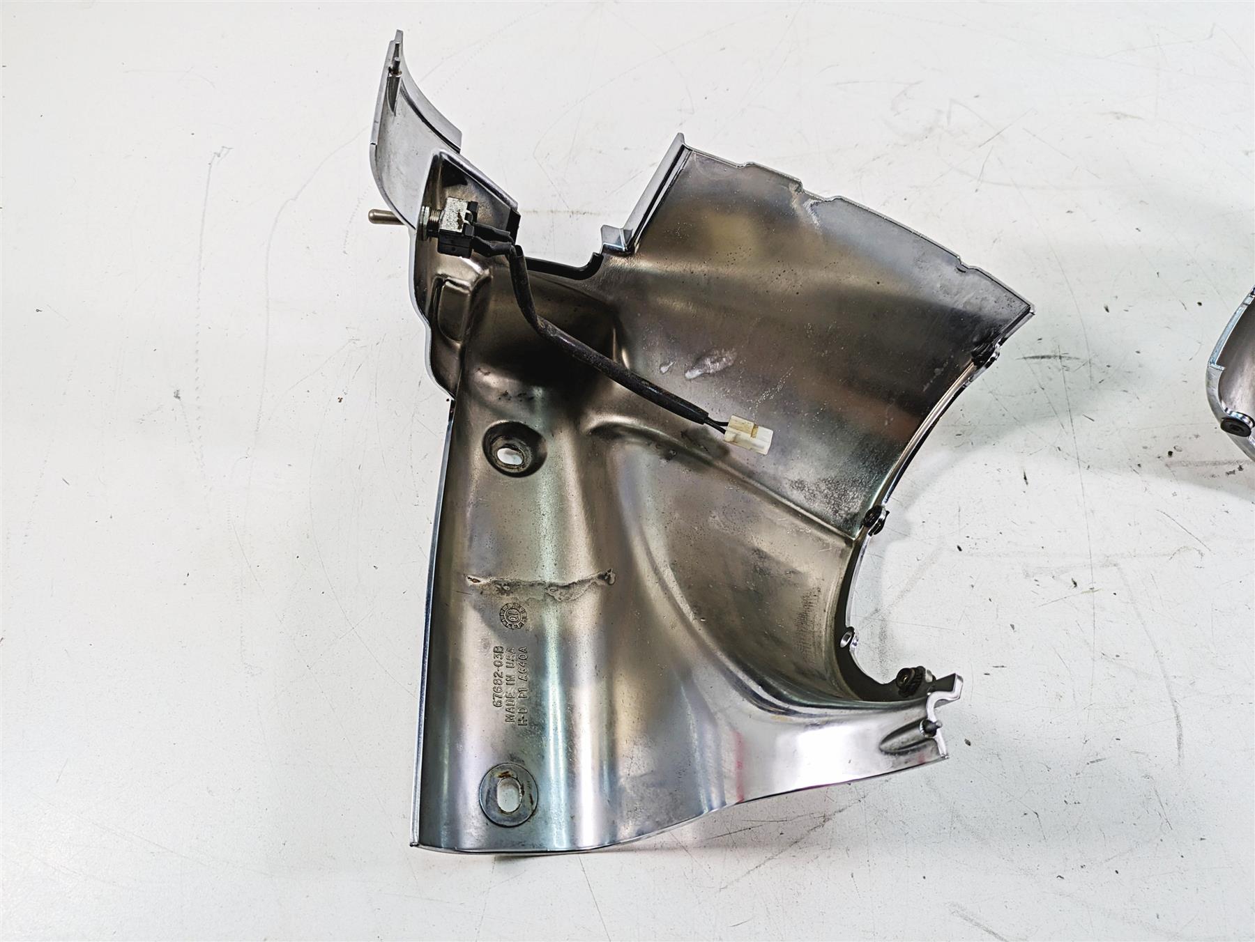 2011 Harley Touring FLHR Road King Headlight Nacelle & Covers Set 67674-03B {{ shop.shopifyCountryName }} - Mototech271