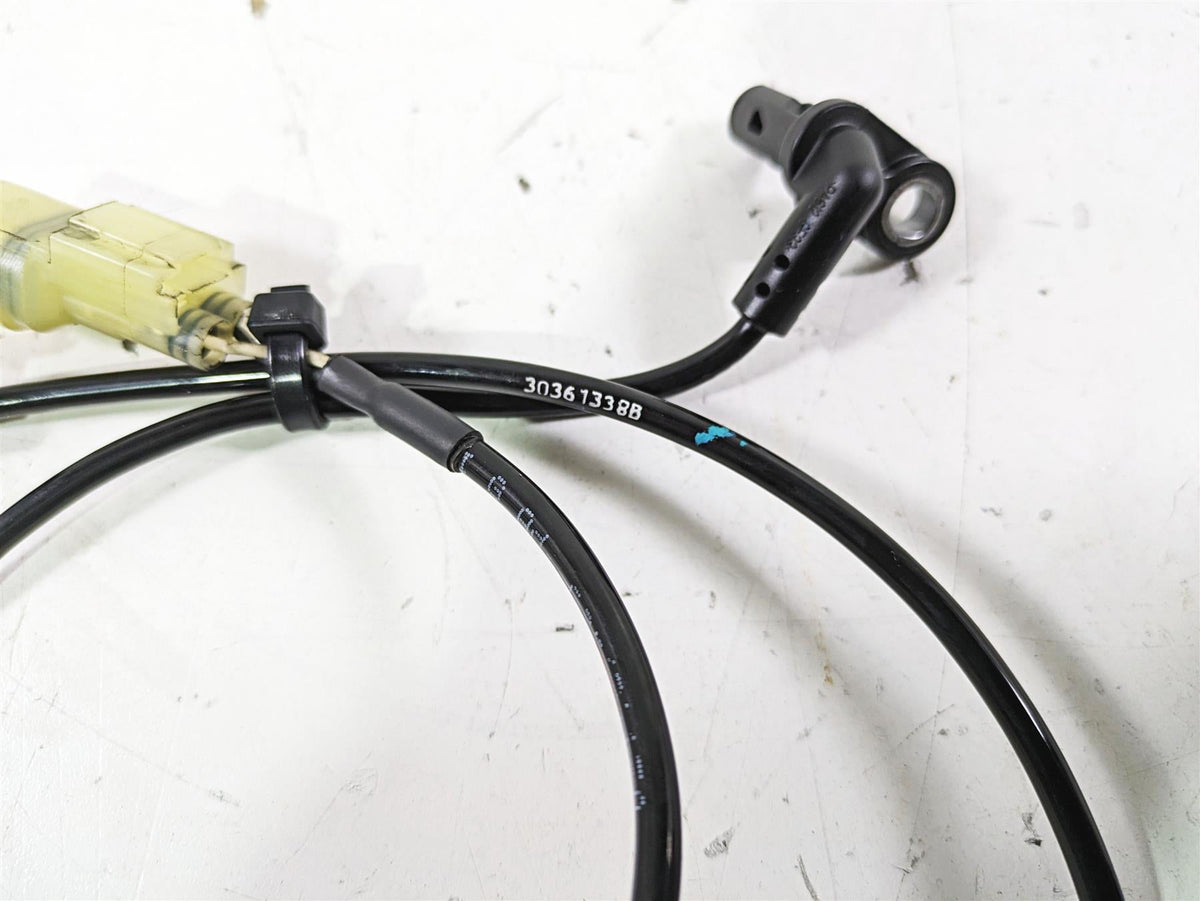 2023 Triumph Street Triple 765 RS Front Wheel Speed Abs Brake Sensor T2022799 {{ shop.shopifyCountryName }} - Mototech271