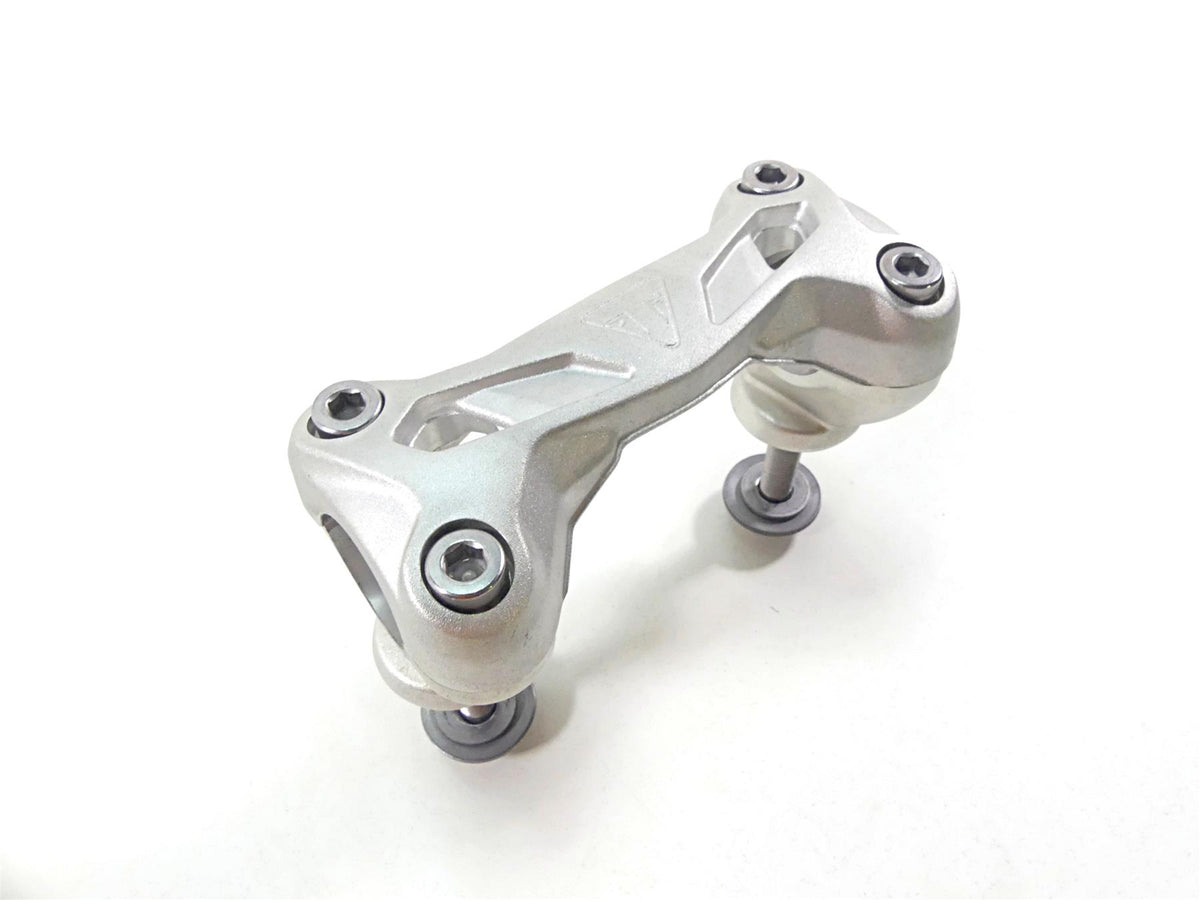 2022 Triumph Speed Triple 1200 RS Handlebar Riser Holder Clamp Set T2045126 {{ shop.shopifyCountryName }} - Mototech271