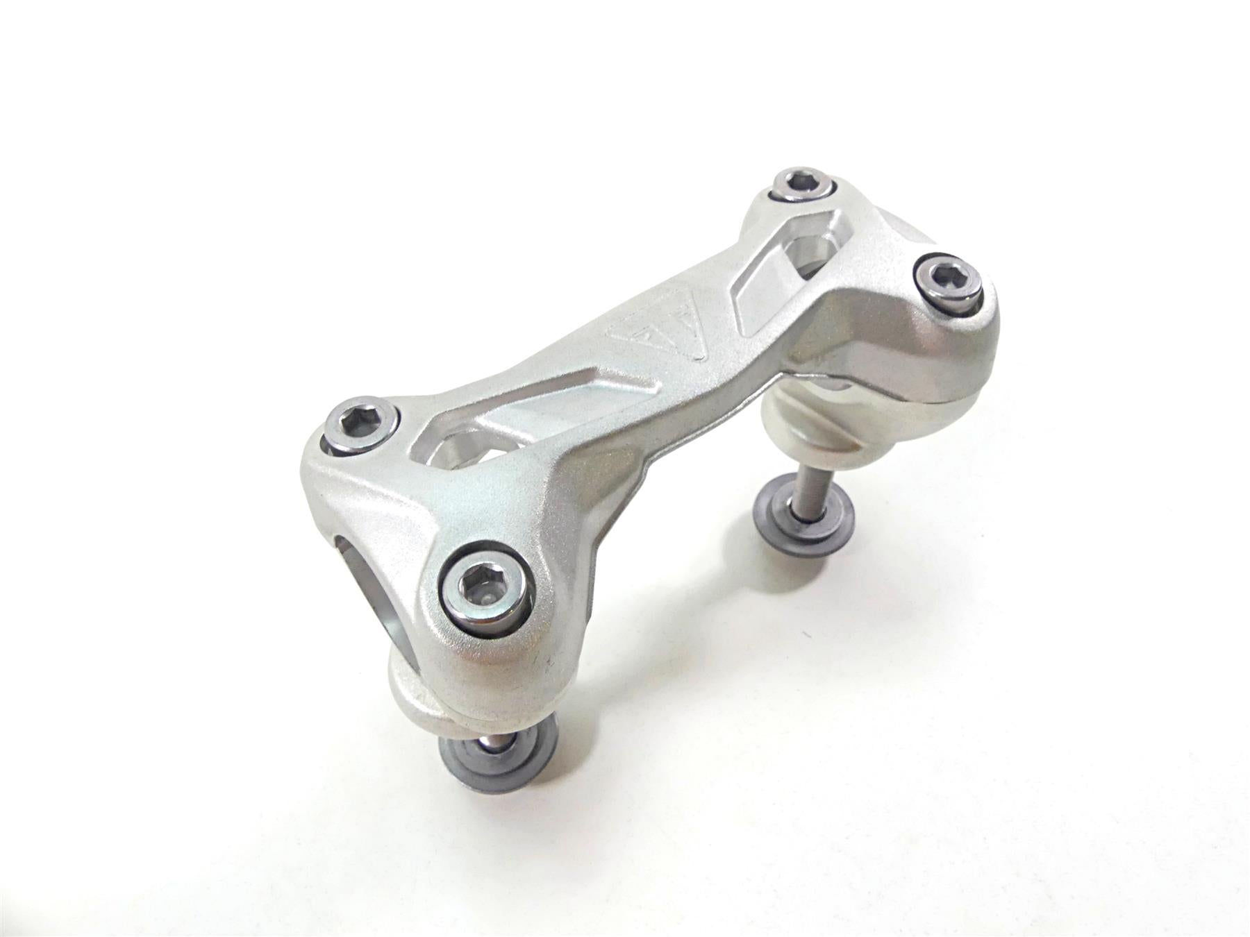 2022 Triumph Speed Triple 1200 RS Handlebar Riser Holder Clamp Set T2045126 {{ shop.shopifyCountryName }} - Mototech271