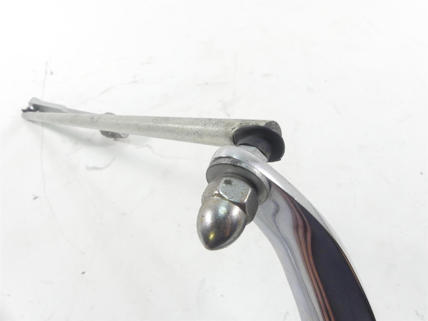 2009 Harley FXDL Dyna Low Rider Left Rider Forward Footpeg & Shifter 33693-03 {{ shop.shopifyCountryName }} - Mototech271