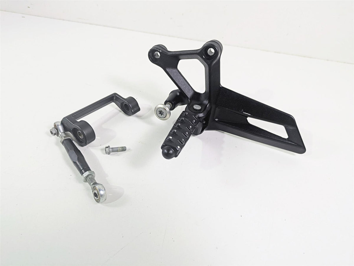 2017 KTM 1290 Super Duke GT Front Left Footpeg & Shifter 6130313800033S {{ shop.shopifyCountryName }} - Mototech271