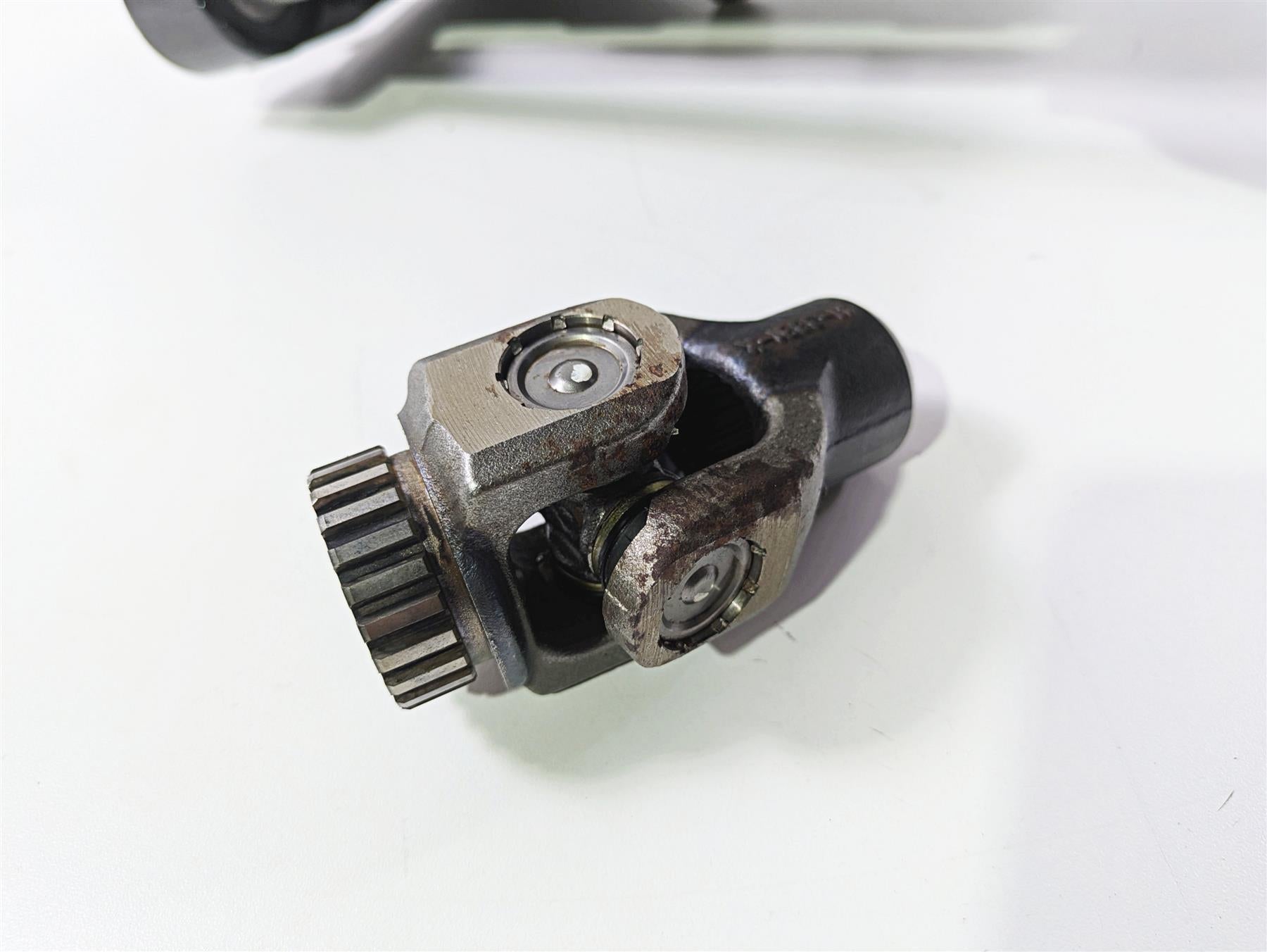 2019 Suzuki M109R VZR1800 Boulevard Swingarm Differential Shaft 27300-48850-019 {{ shop.shopifyCountryName }} - Mototech271