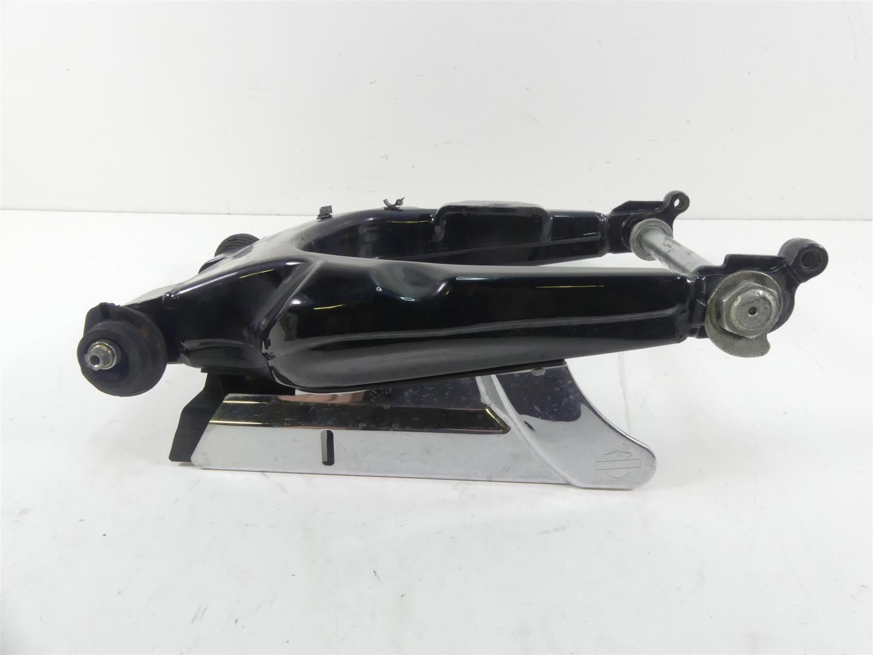 2010 Harley Touring FLHX Street Glide Rear Swingarm Swing Arm Fork 47549-09 {{ shop.shopifyCountryName }} - Mototech271