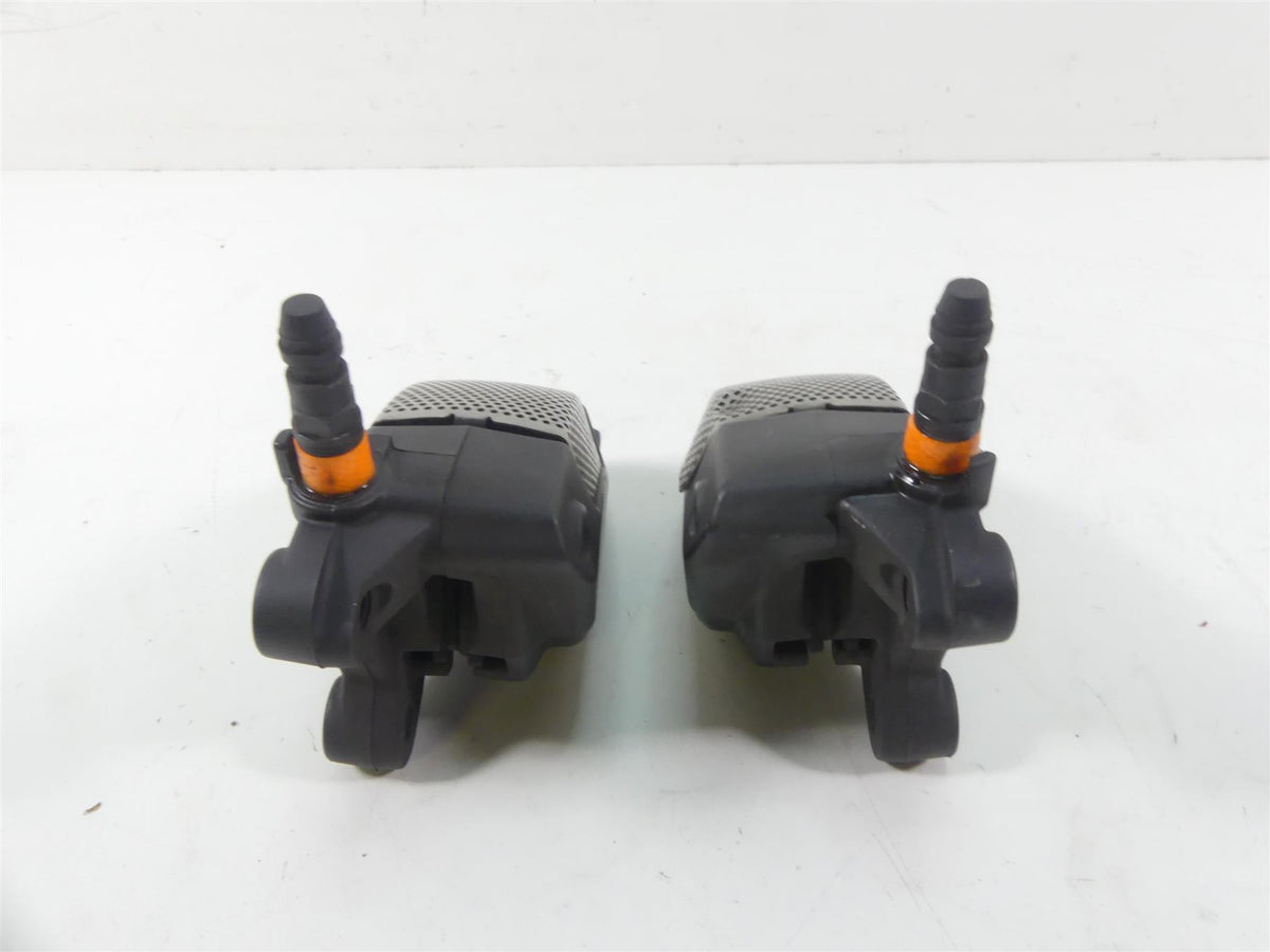 2014 Harley Touring FLHXS Street Glide Sp Front Brake Caliper Set 43027-08 {{ shop.shopifyCountryName }} - Mototech271