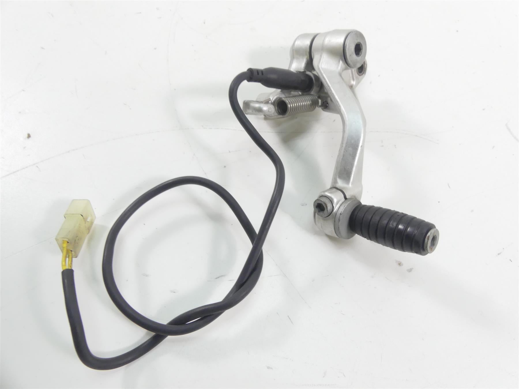 2004 Aprilia RSV 2 1000R Mille Rear Brake Pedal & Mount Bracket E106259 {{ shop.shopifyCountryName }} - Mototech271