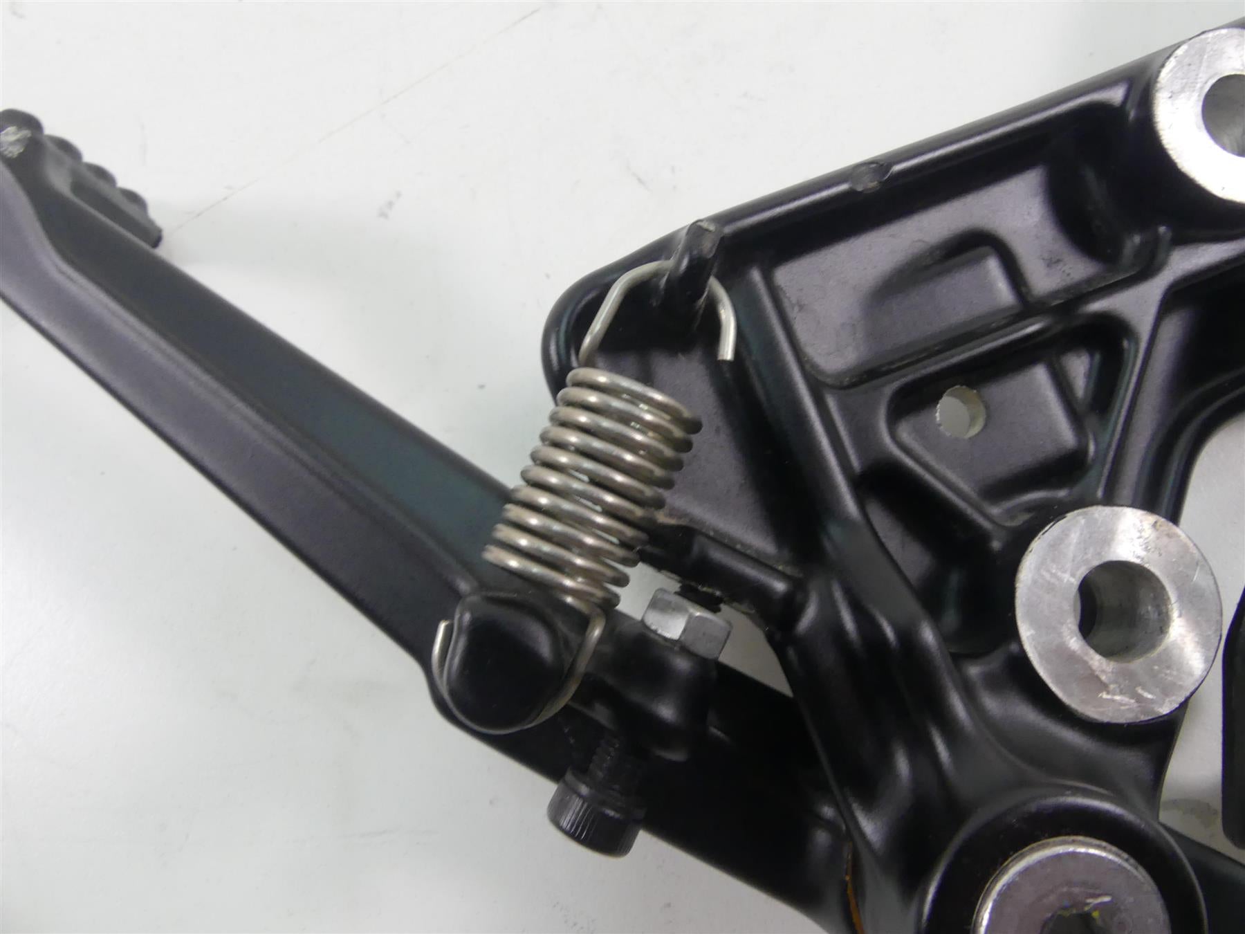 2022 Indian FTR1200 S Right Foot Peg Mount & Brake Pedal Set 5143344 3515138 {{ shop.shopifyCountryName }} - Mototech271