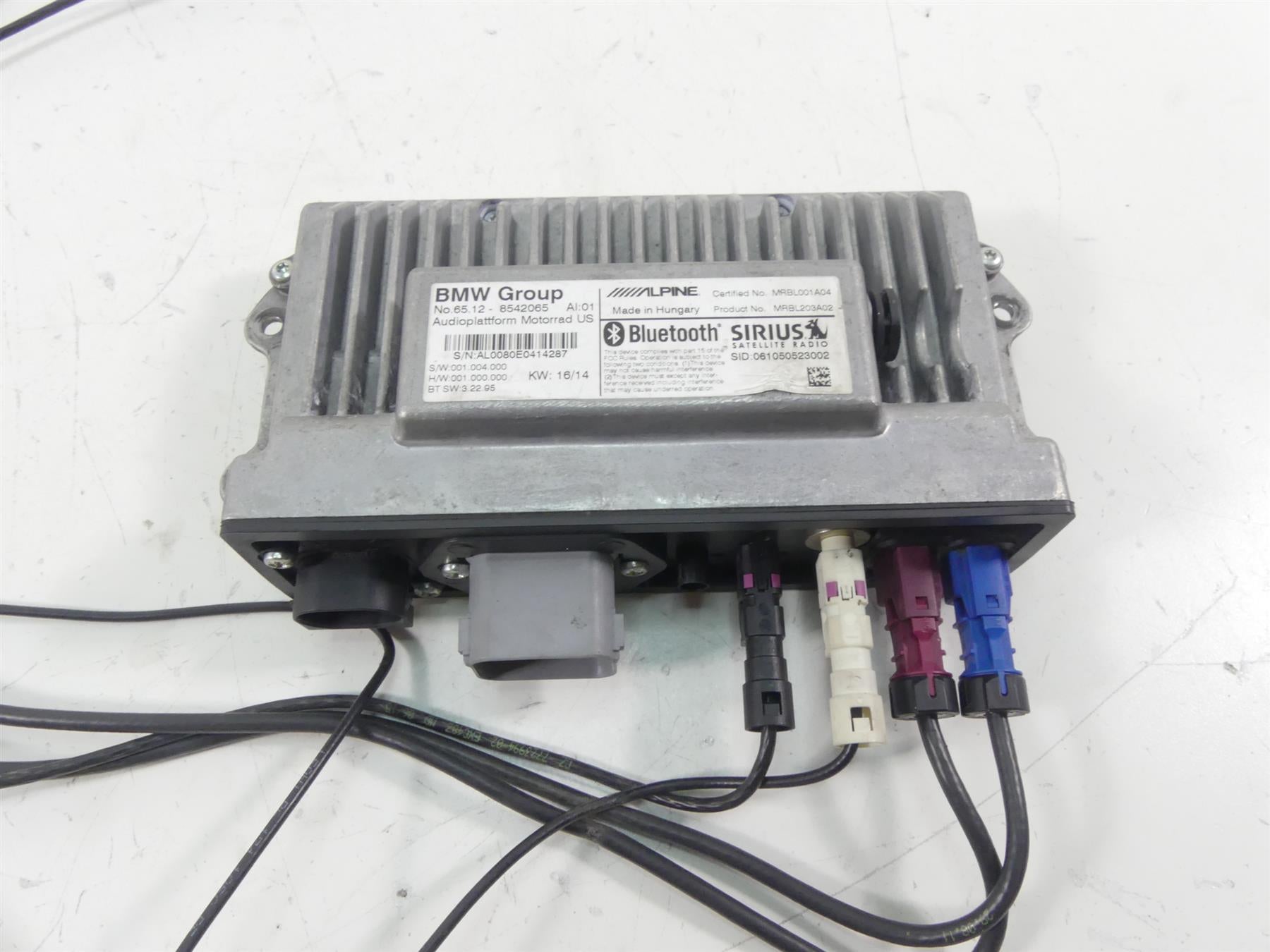 2015 BMW K1600GT K48 Audio Amp Amplifier & Wiring + Antenna Set 65128542065 {{ shop.shopifyCountryName }} - Mototech271