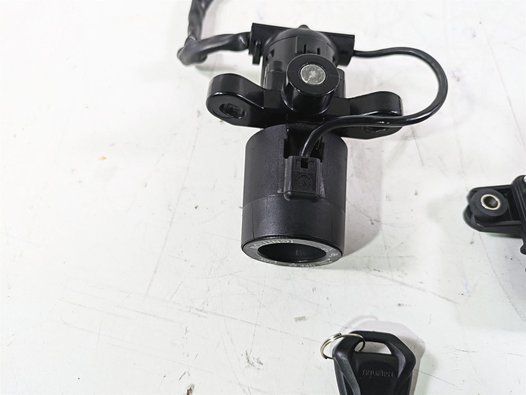 2020 Triumph Daytona 765 Moto2 Ignition Switch Key Immobilizer Set T2508501 {{ shop.shopifyCountryName }} - Mototech271