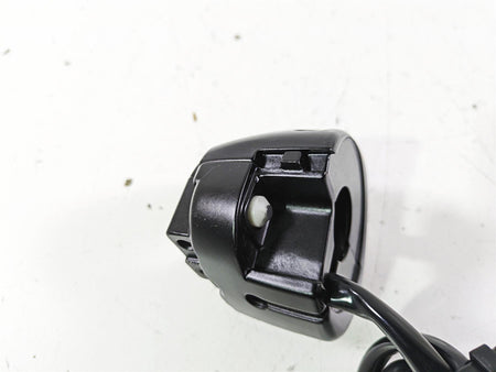2021 Harley Softail FLSL Slim Right Hand Control Switch 71500462 {{ shop.shopifyCountryName }} - Mototech271