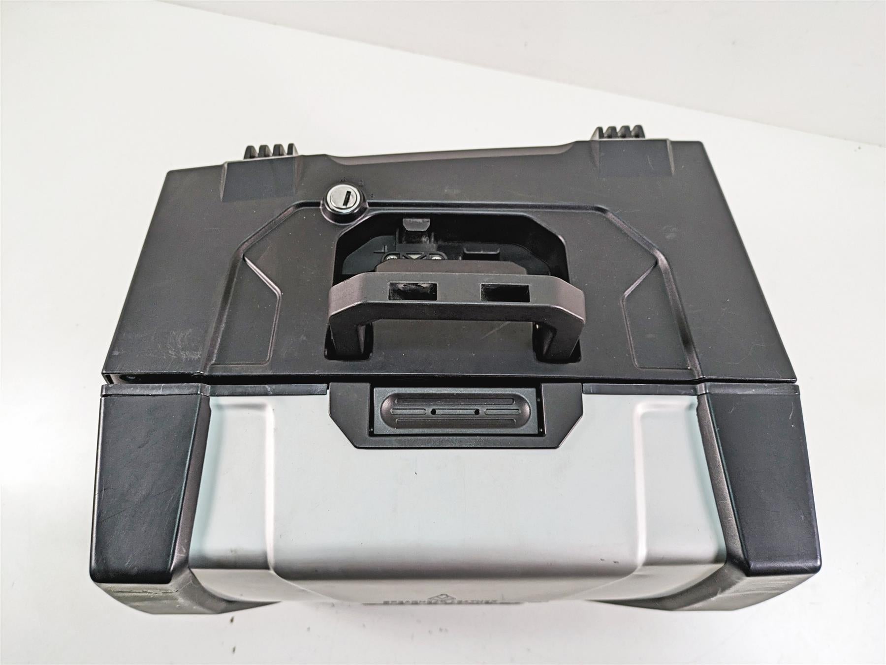 2012 Triumph Tiger 800XC ABS Left Pannier Saddle Bag Saddlebag Case T2353170 {{ shop.shopifyCountryName }} - Mototech271