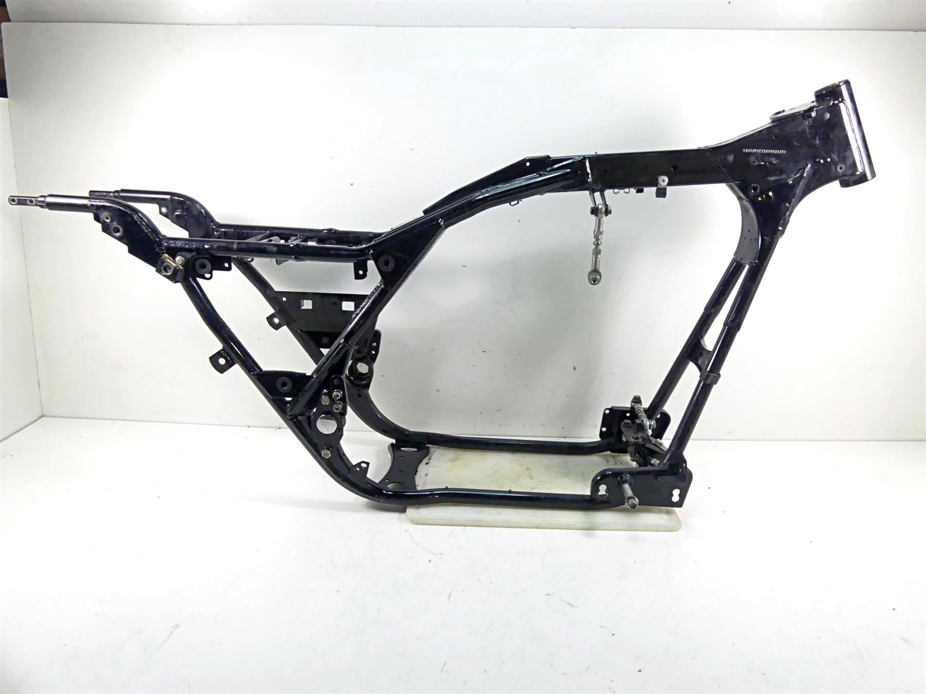 2006 Harley Touring FLHTCU SE E-Glide Straight Main Frame Chassis With Clean Michigan Title 47900-02A {{ shop.shopifyCountryName }} - Mototech271