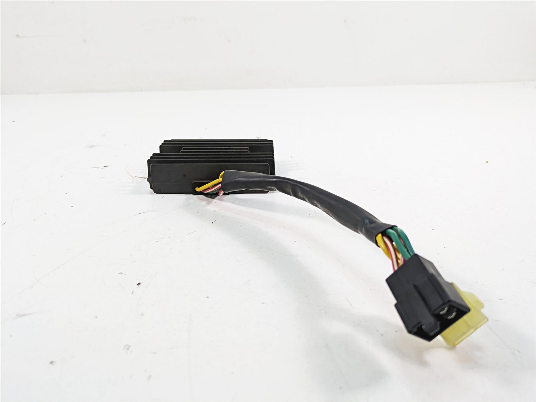 2011 Ducati Hypermotard 1100 Evo SP Rectifier Voltage Regulator 54040111C {{ shop.shopifyCountryName }} - Mototech271