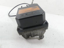 Load image into Gallery viewer, 2005 Harley Touring CVO FLHTCSE Electra Glide Cruise Control Module 70955-04 | Mototech271
