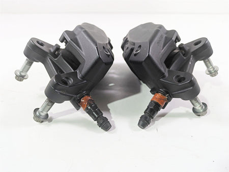 2010 Harley Touring FLHXSE CVO Street Glide Front Brake Caliper Set 46368-10 {{ shop.shopifyCountryName }} - Mototech271