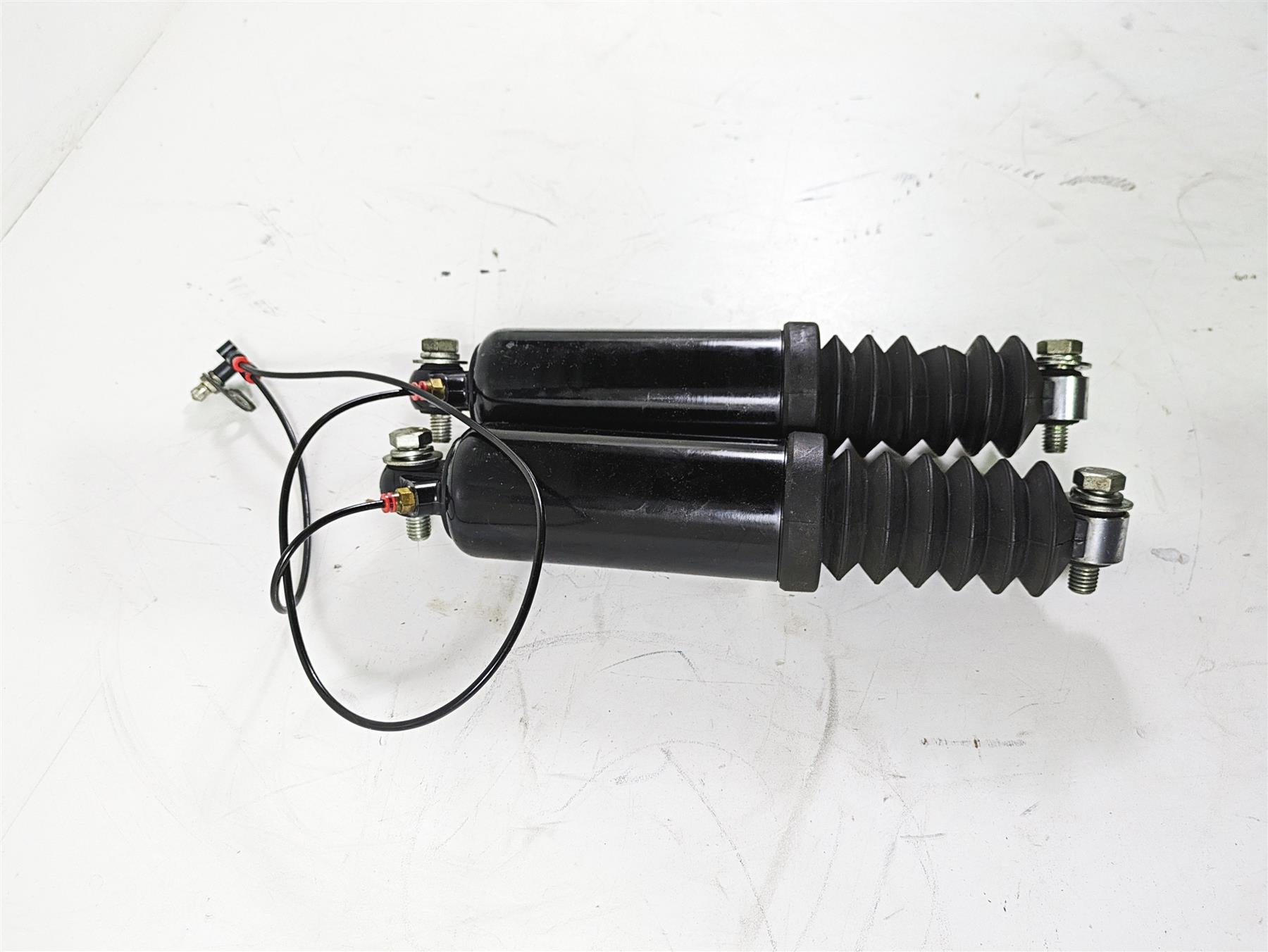 2008 Harley Touring FLHTCU E-Glide 105TH Rear 13" Showa Air Shock Set 54565-97C {{ shop.shopifyCountryName }} - Mototech271
