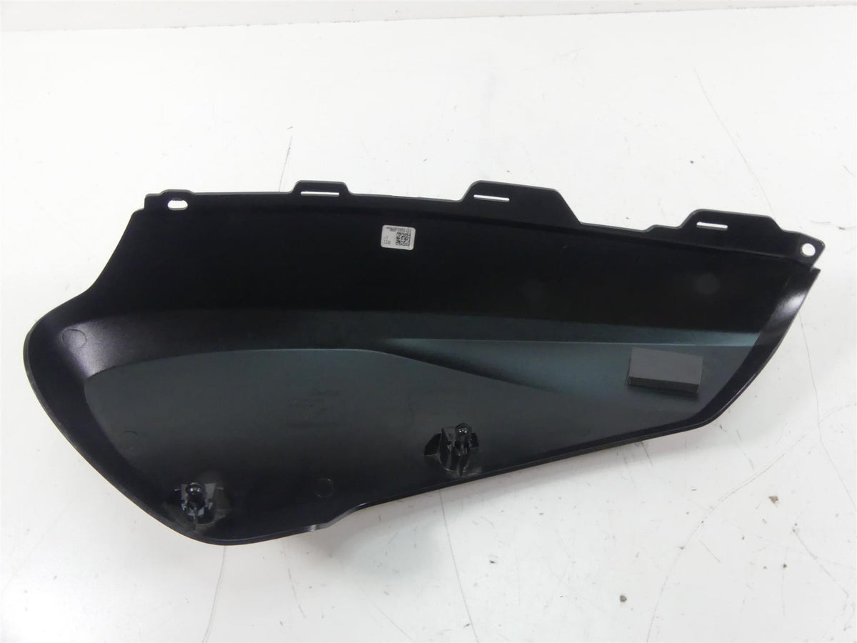 2019 Indian Motorcycle Co. FTR1200 Front Upper Right Tank Cover Fairing 5454537 {{ shop.shopifyCountryName }} - Mototech271