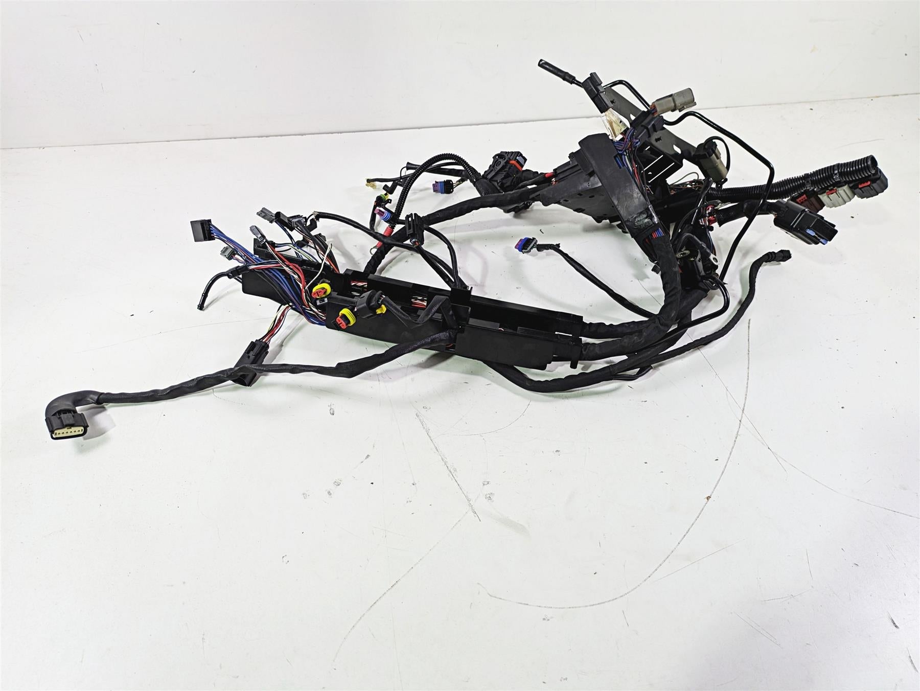 2017 Harley FLS Softail Slim Main Wiring Harness Loom - Non Abs -No Cut 69201434 | Mototech271