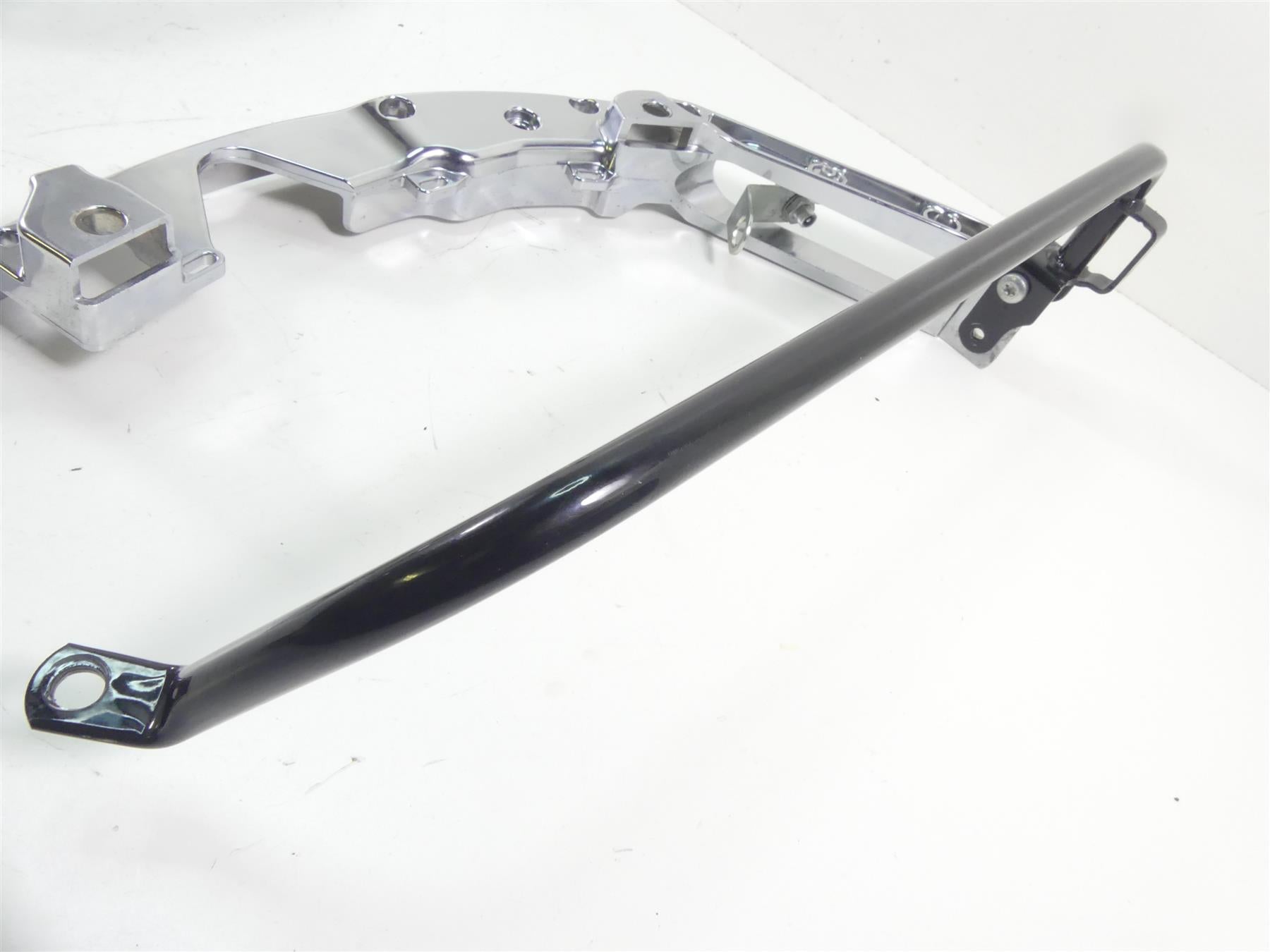 2016 Harley Touring FLTRX Road Glide Saddlebag Support Bracket Set 90200503 {{ shop.shopifyCountryName }} - Mototech271