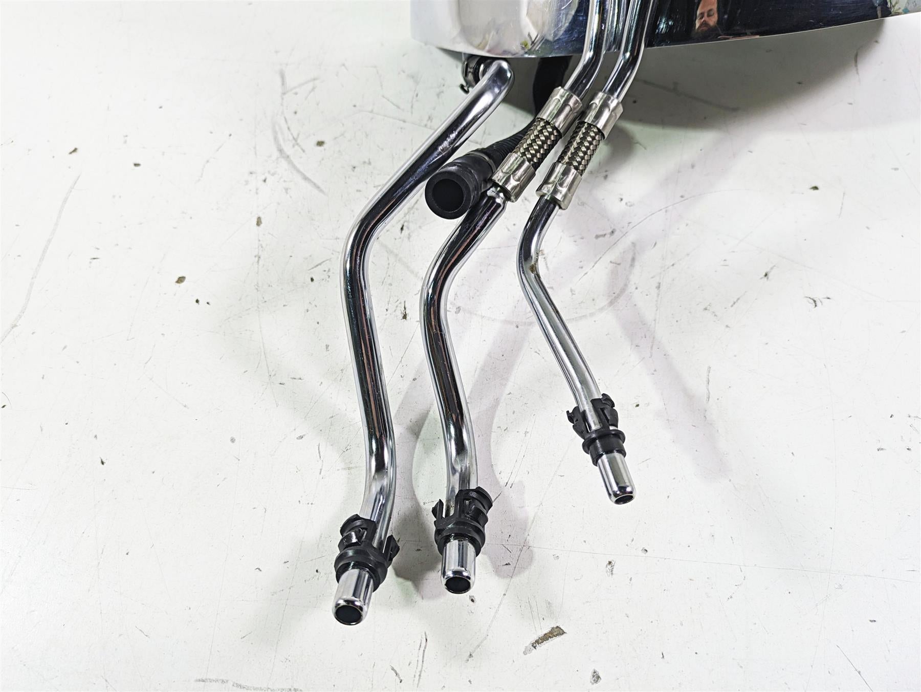 2005 Harley Softail FLSTFSE CVO Fat Boy Oil Tank Reservoir & Lines 62498-00A {{ shop.shopifyCountryName }} - Mototech271