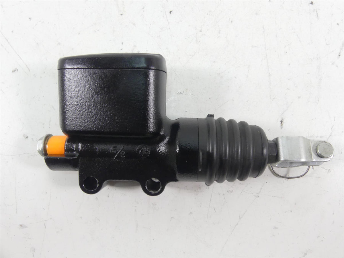 2018 Harley Softail FXBB Street Bob Rear Brake Master Cylinder 5/8" 41700460 {{ shop.shopifyCountryName }} - Mototech271