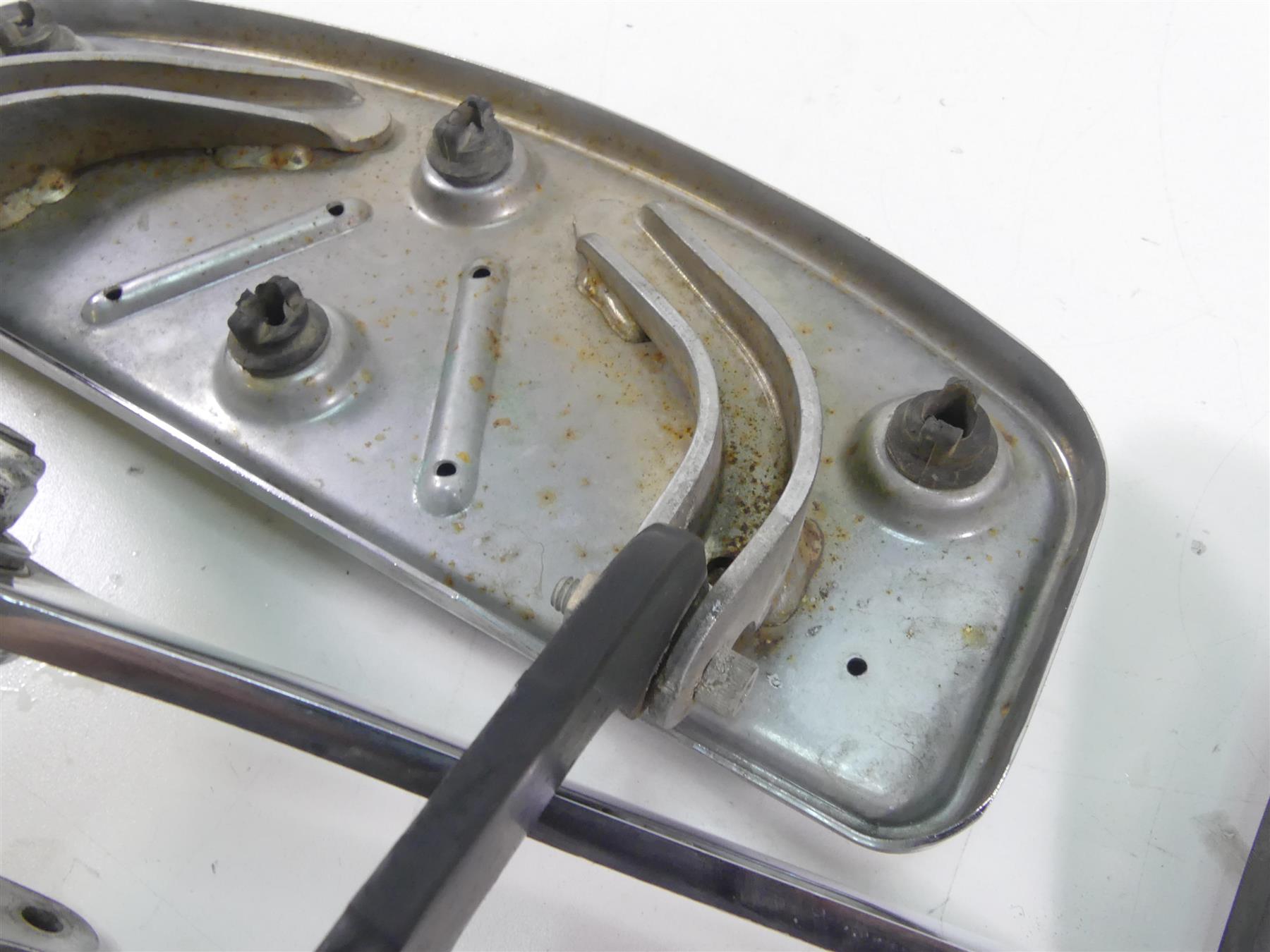 2014 Harley Touring FLHTK Electra Glide Right Floor Board Brake Pedal 50621-06 {{ shop.shopifyCountryName }} - Mototech271