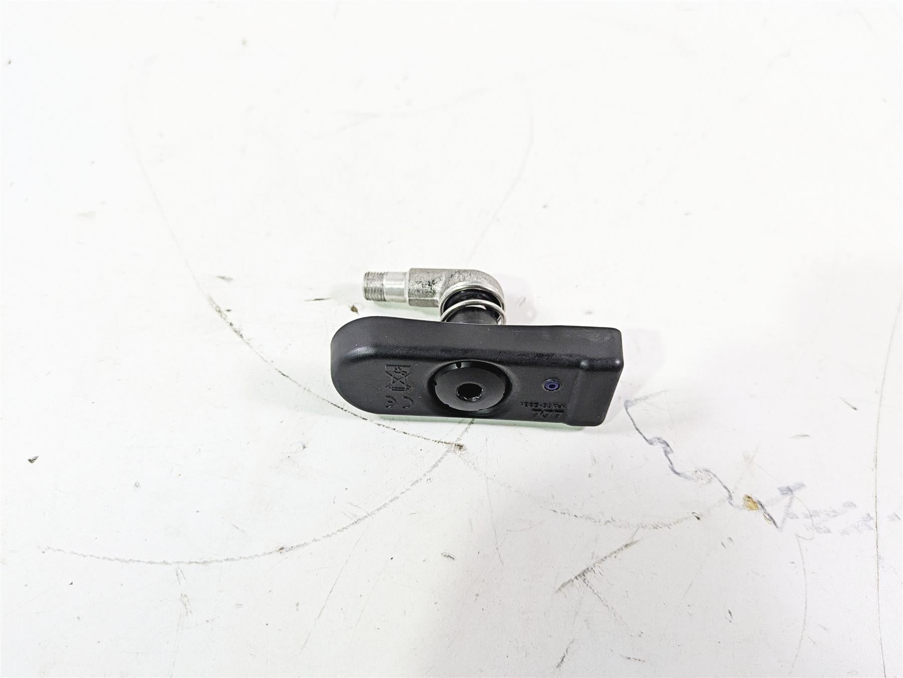 2019 Triumph Speed Triple RS 1050 Rear Wheel Tire Pressure Sensor TPS T4513014 {{ shop.shopifyCountryName }} - Mototech271