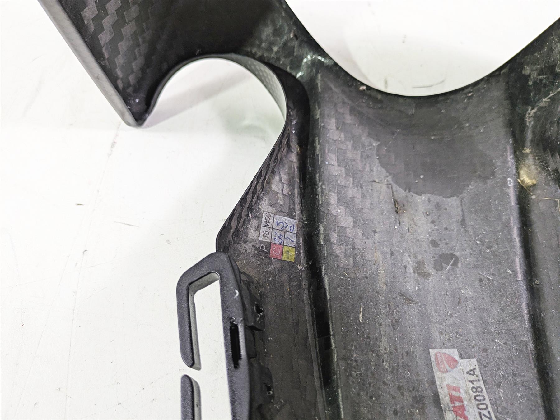2018 Ducati Hypermotard 939 SP Lower Front Carbon Fiber Fender 564Z0081A {{ shop.shopifyCountryName }} - Mototech271