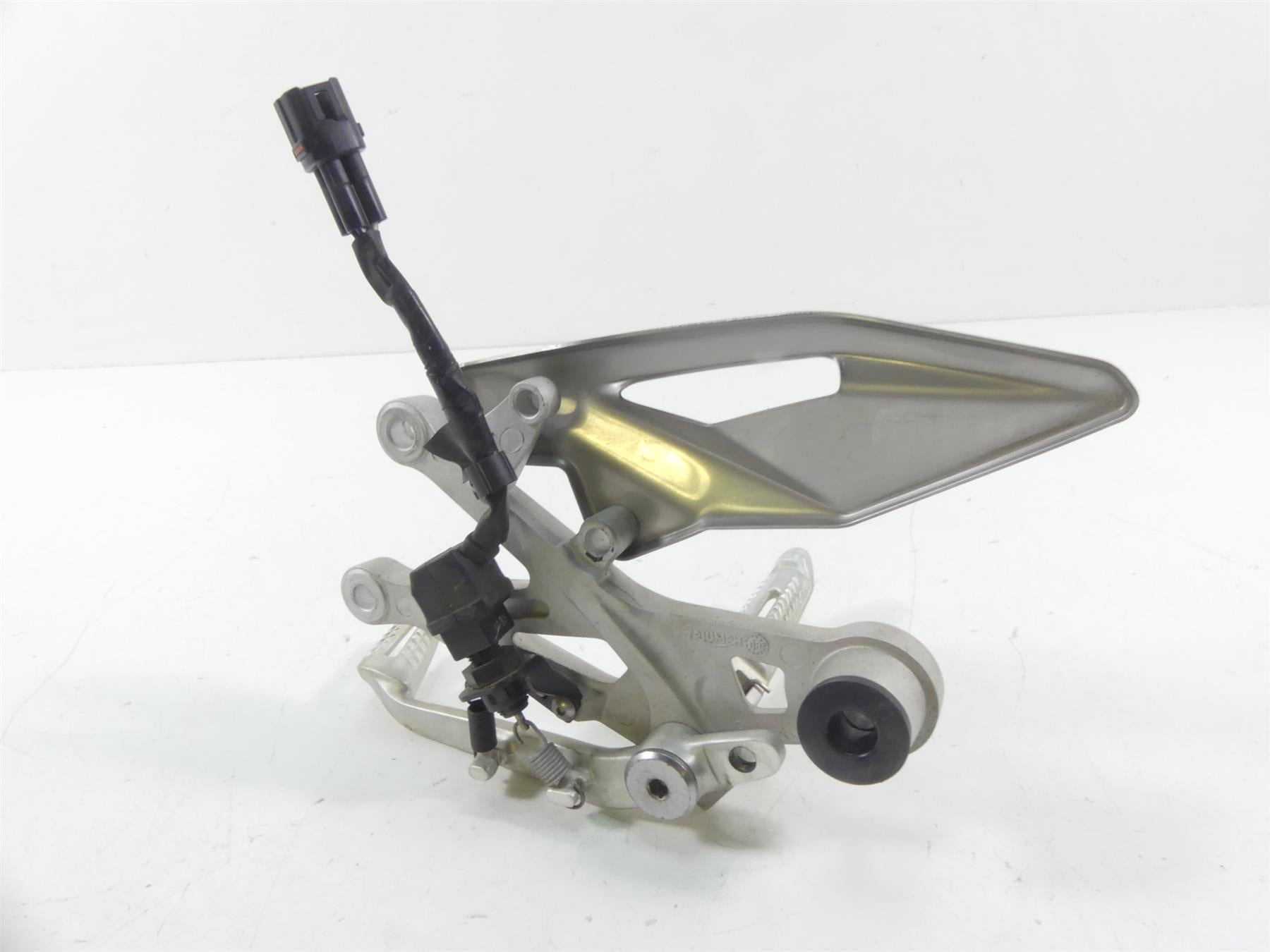2019 Triumph Street Triple 765R Right Rider Footpeg & Brake Pedal T2081464 {{ shop.shopifyCountryName }} - Mototech271