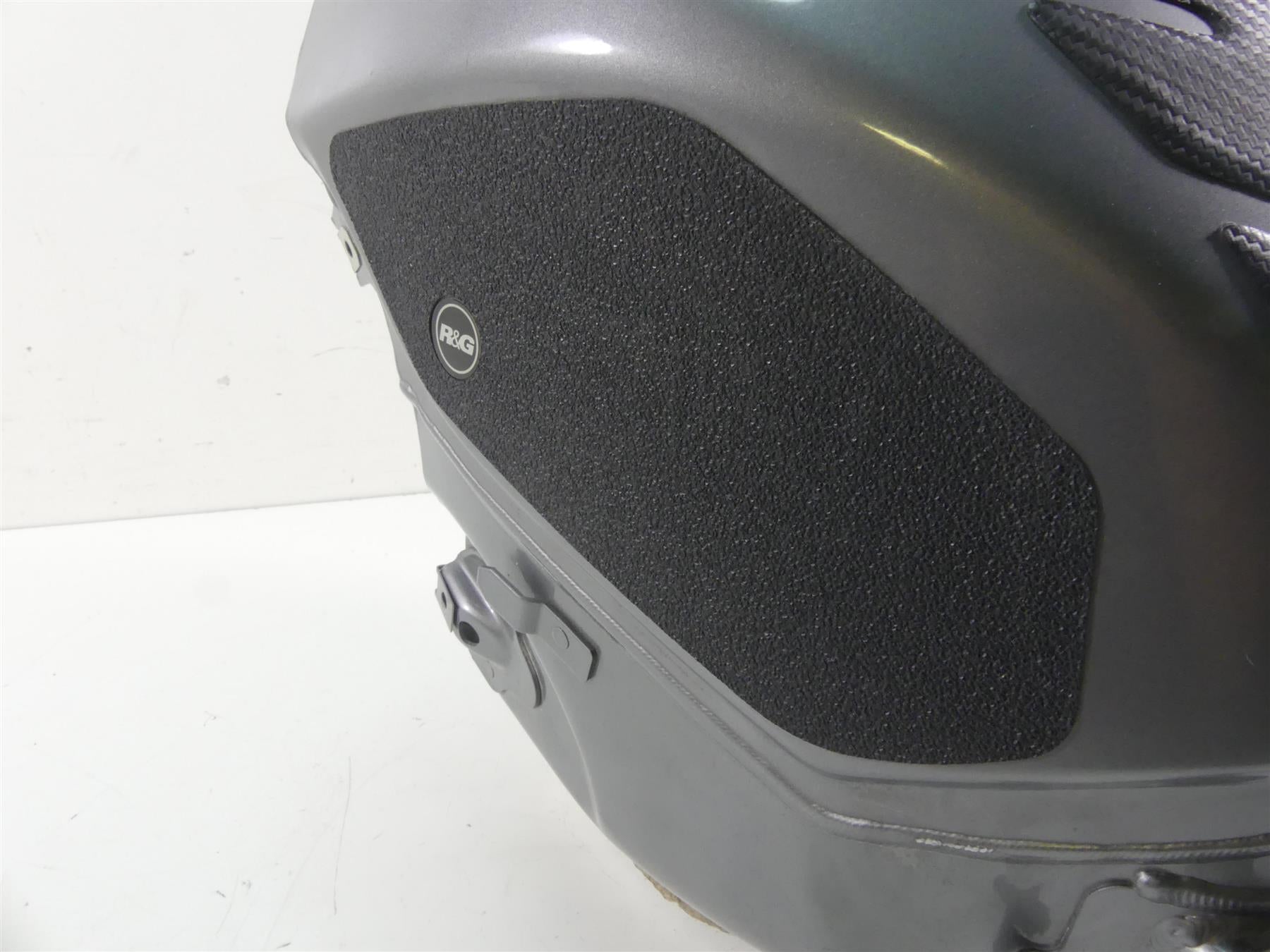 2018 BMW S1000RR K46 Fuel Gas Petrol Tank Reservoir - Read 16118566462 {{ shop.shopifyCountryName }} - Mototech271