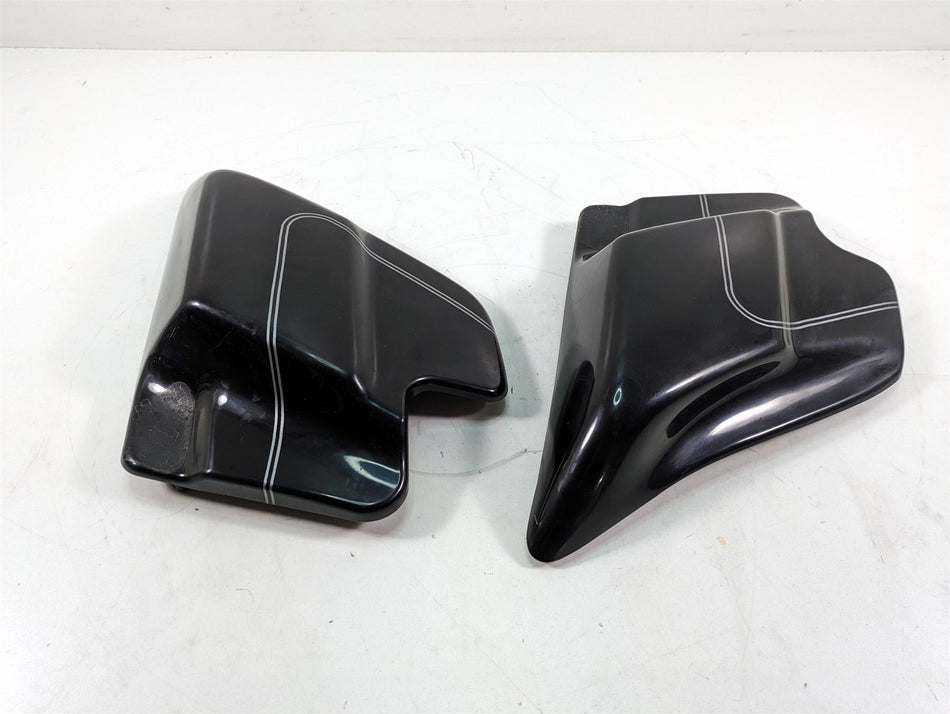 2006 Harley Touring FLHTCUI Electra Glide Vivid Black Side Cover Fairin 66670-97 {{ shop.shopifyCountryName }} - Mototech271