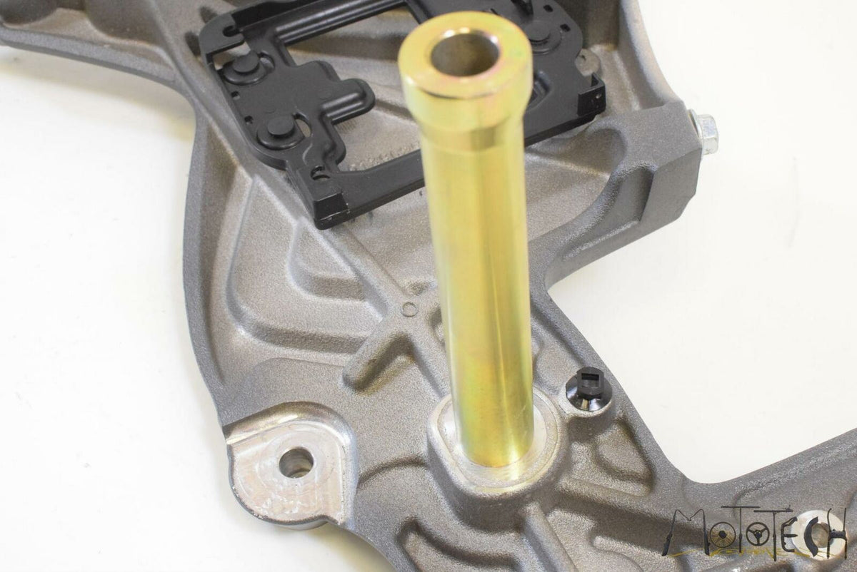 2019 Indian Scout Right Center Frame Plate Bracket 5139625-650 {{ shop.shopifyCountryName }} - Mototech271